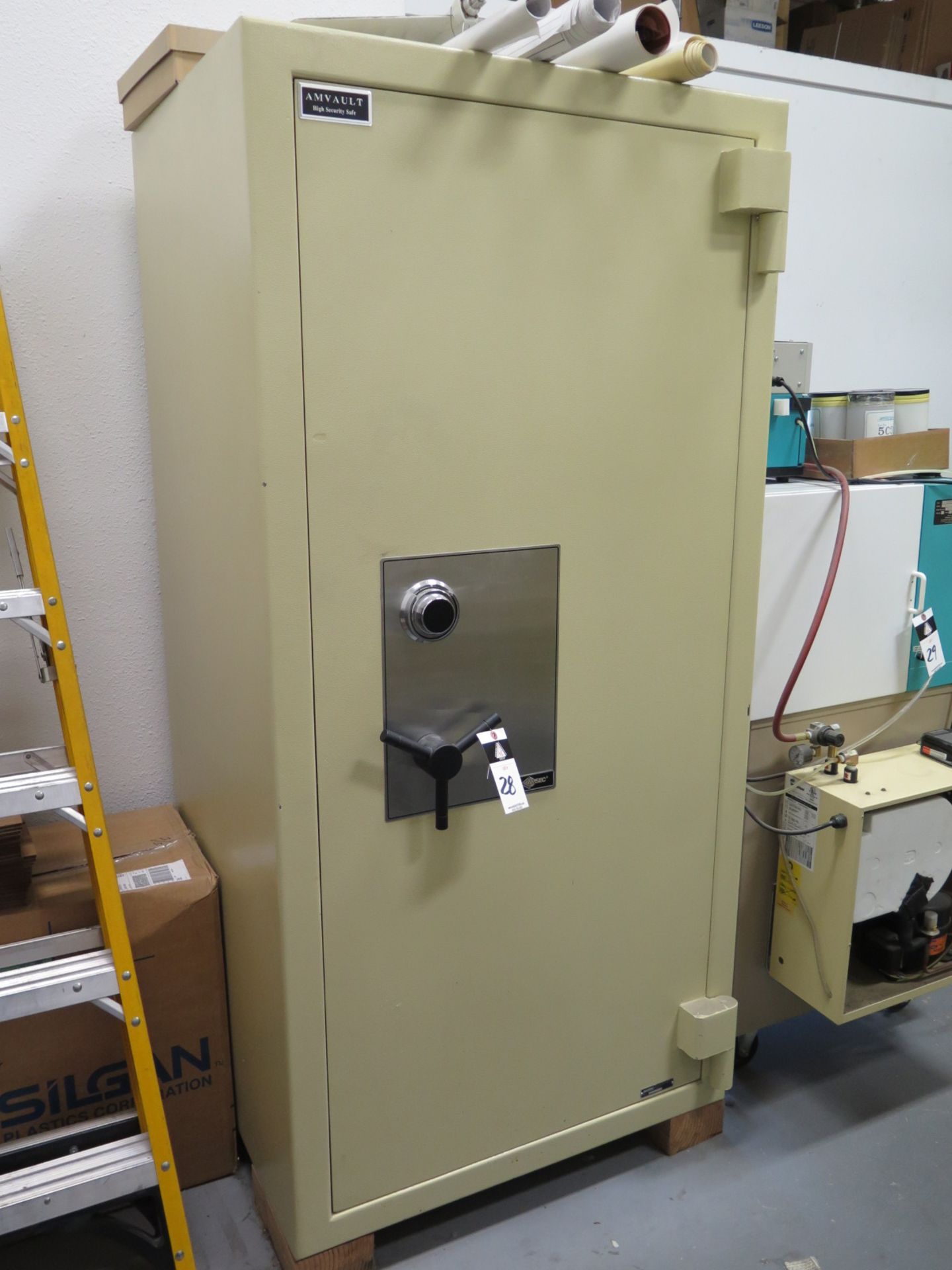 2007 Amsec Amvault High Security Safe