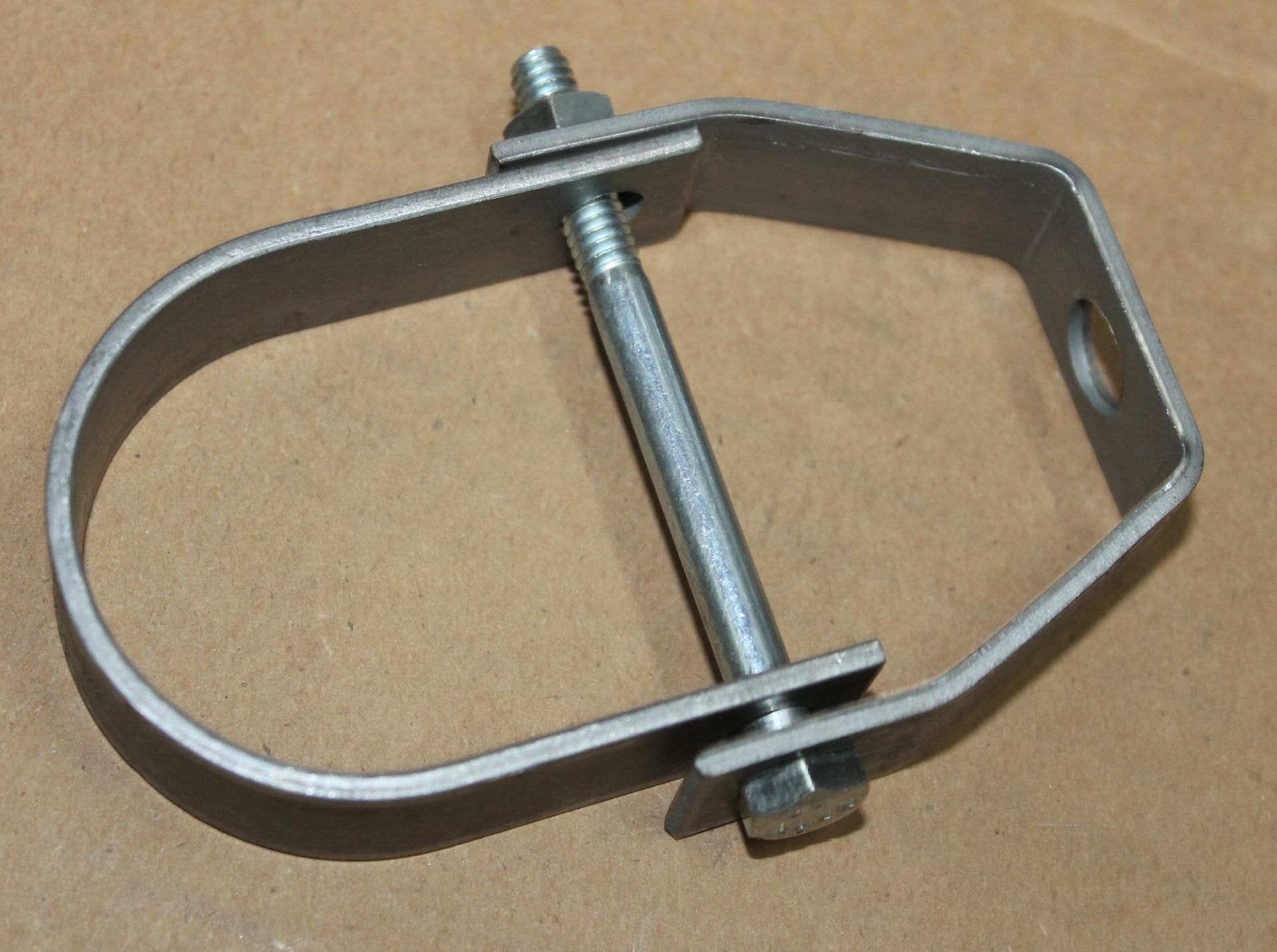 CLEVIS 1 1/2" PIPE HANGERS, - Image 2 of 2
