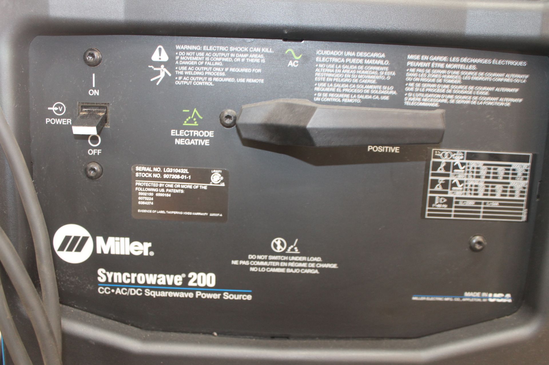 MILLER SYNCROWAVE 200 TIG/STICK WELDER, MODEL: SYNCROWAVE 200, INPUT POWER: 208-230 VOLTS, AMPS: 5- - Image 3 of 8