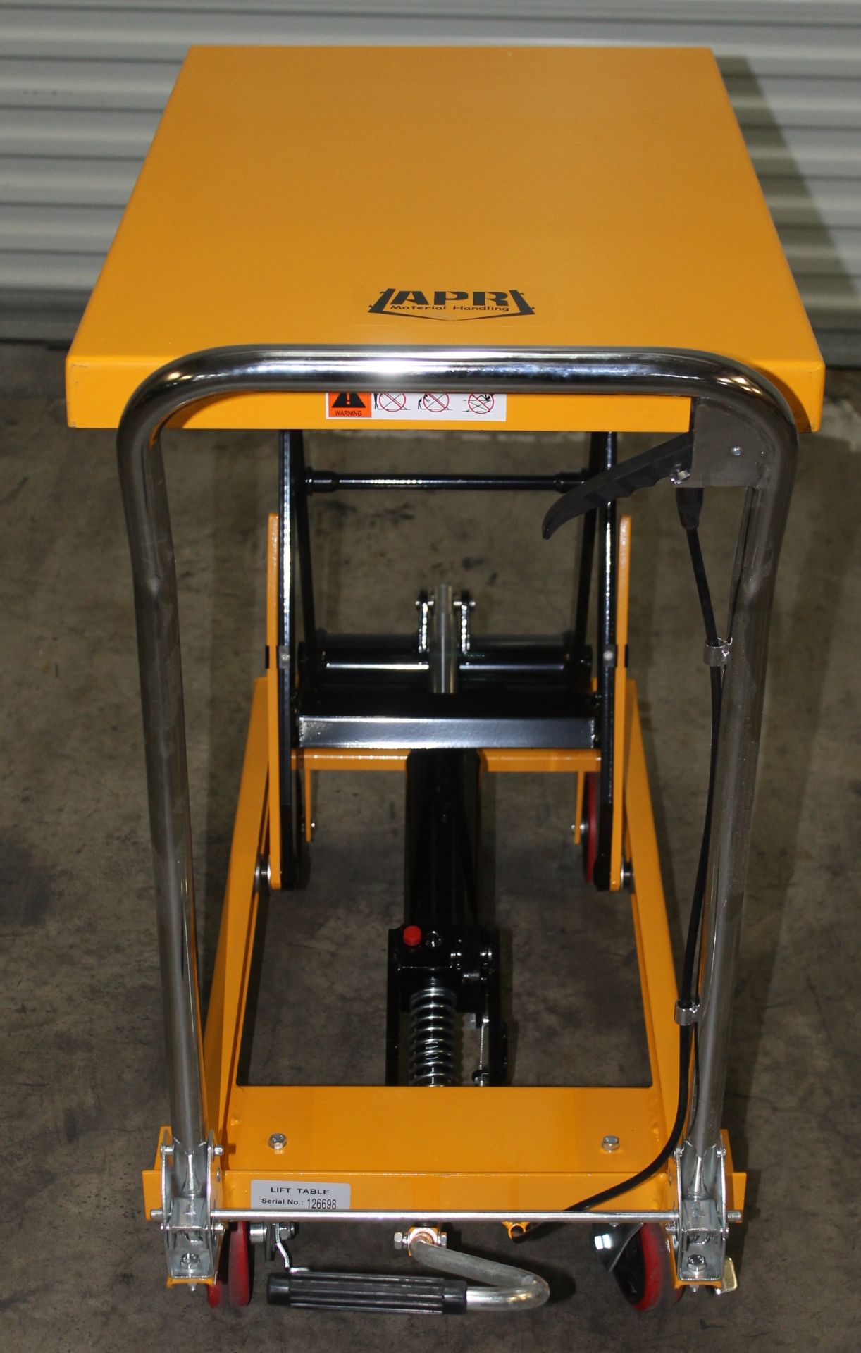 1102 LBS CAP. ROLLING SCISSOR LIFT TABLE, CAPACITY: 1102 LBS., MAX HEIGHT: 22", TABLE SIZE: 33.66" - Image 7 of 7