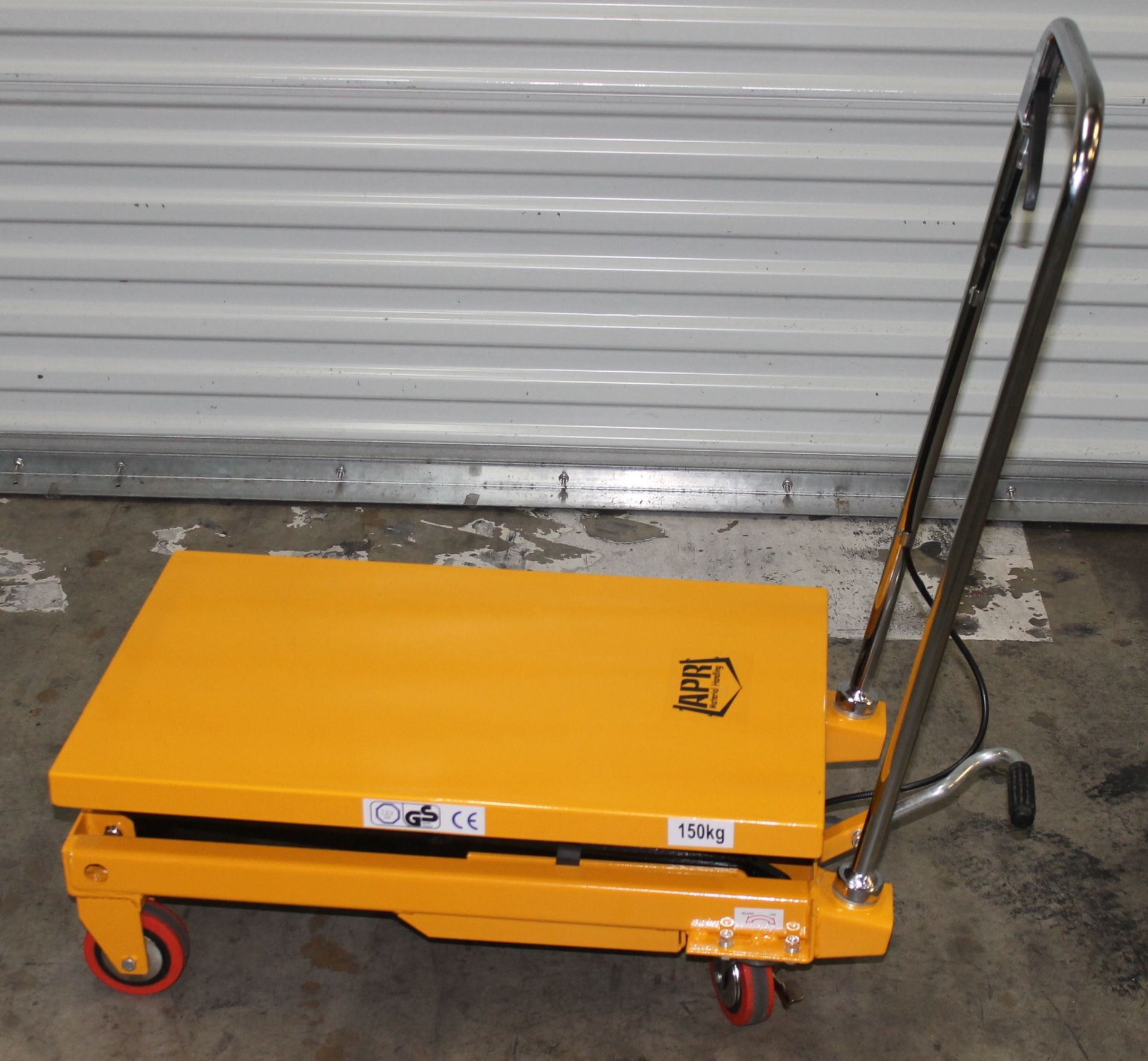 330 LBS CAP. DOUBLE SCISSORS ROLLING LIFT TABLE, NEW, CAPACITY: 330 LBS, MAX HIGHT: 31", TABLE SIZE: - Image 8 of 8