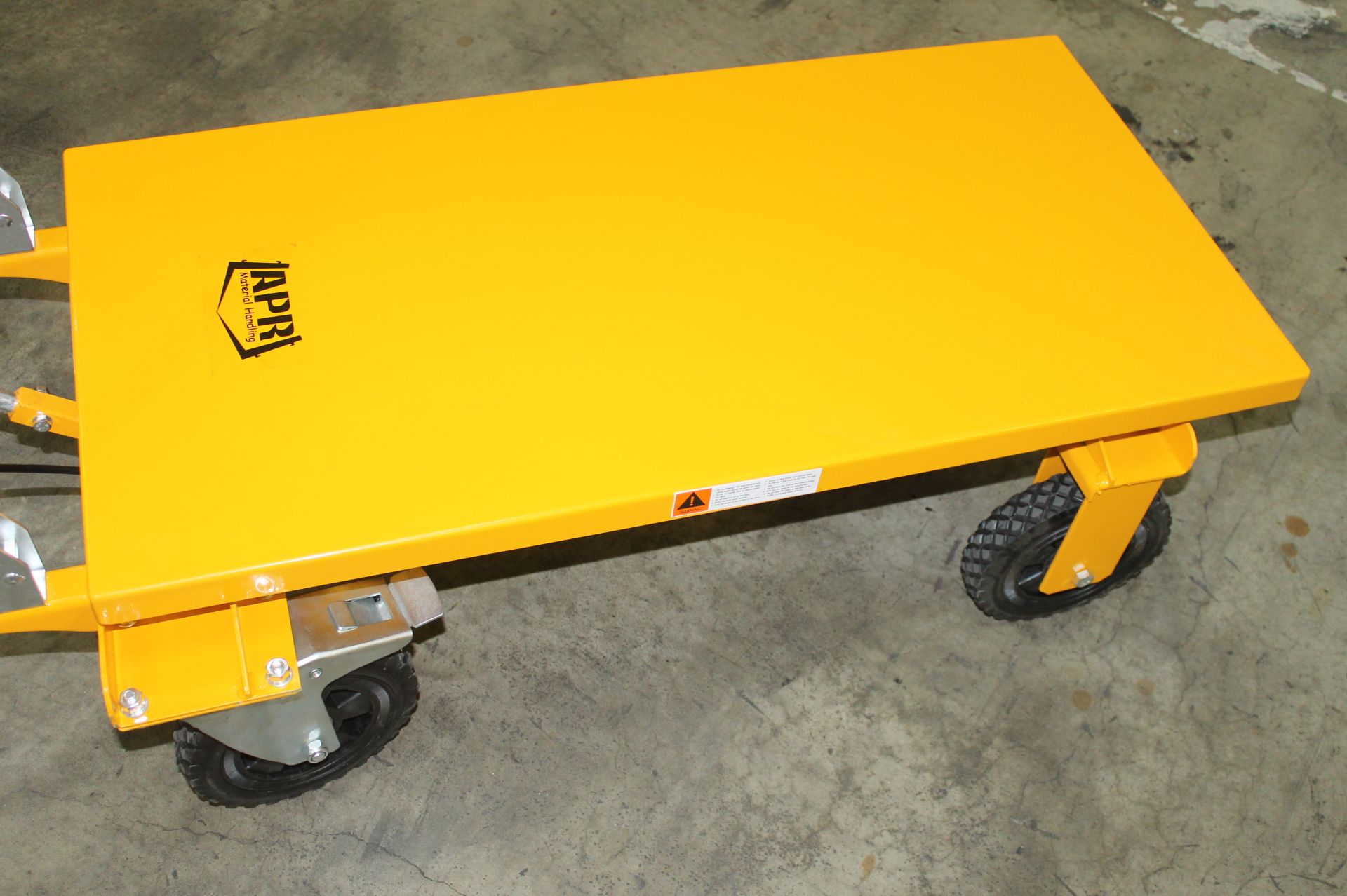 440 LBS CAP. ROLLING SCISSOR LIFT TABLE, CAPACITY: 440 LBS., MAX HEIGHT: 39.37", TABLE SIZE: 39"L - Image 7 of 8