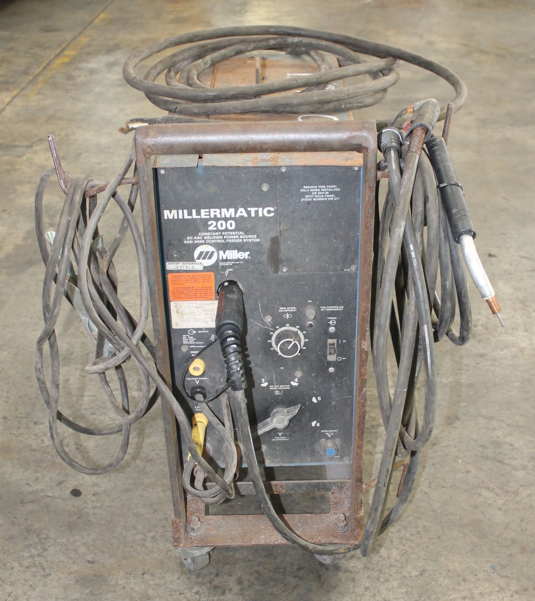 MILLER MILLERMATIC 200 CONSTANT POTENTIAL DC ARC WELDER, VOLTS: 200/230, AMPS: 46/40, KW: 8.3, 1 PH, - Image 4 of 7