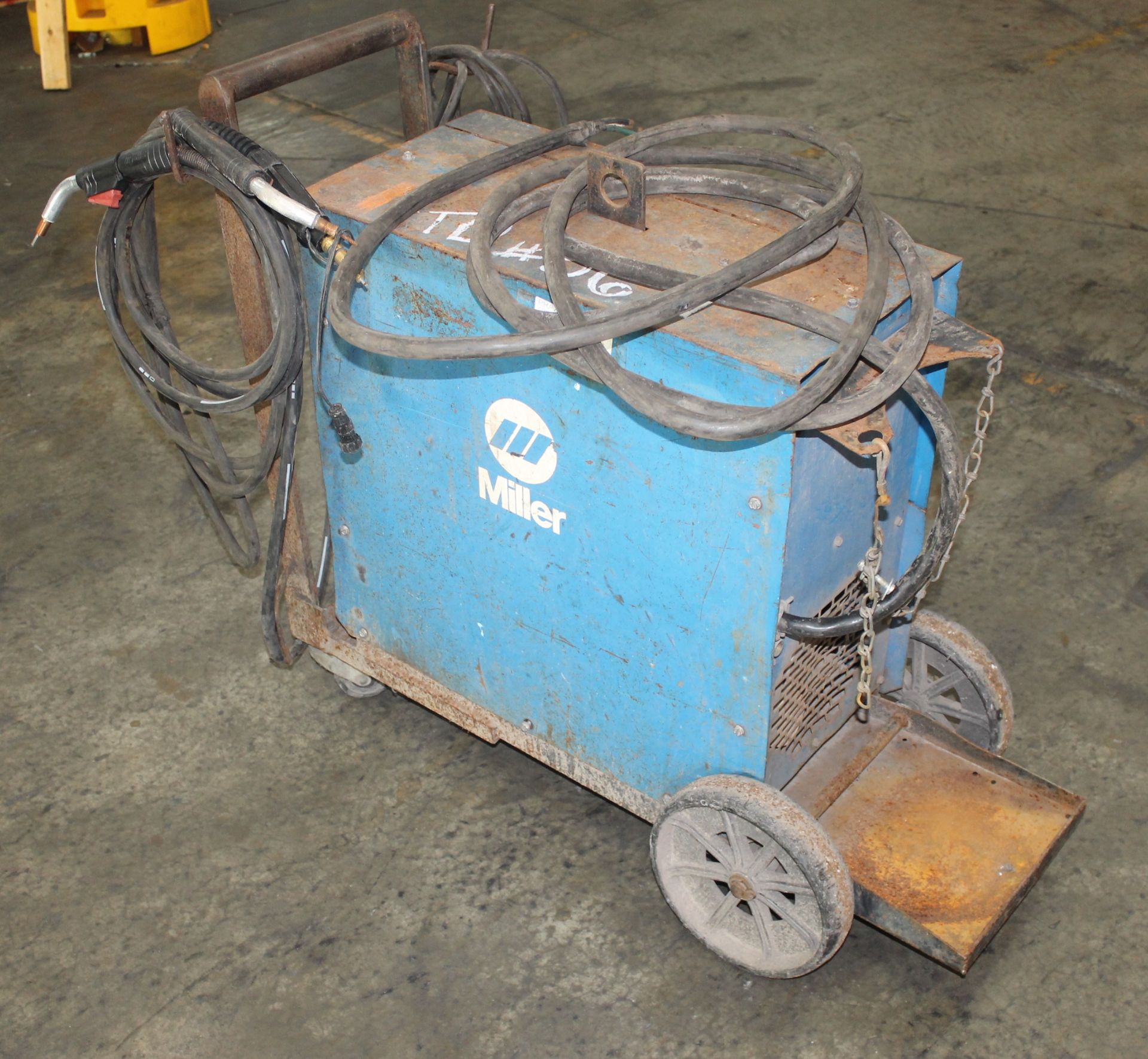 MILLER MILLERMATIC 200 CONSTANT POTENTIAL DC ARC WELDER, VOLTS: 200/230, AMPS: 46/40, KW: 8.3, 1 PH, - Image 2 of 7