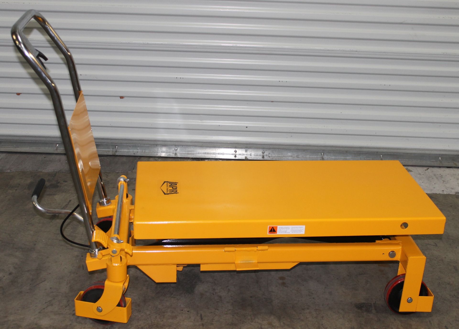 2204 LBS CAP. ROLLING SCISSOR LIFT TABLE, CAPACITY: 2204 LBS., MAX HEIGHT: 39.37", TABLE SIZE: 40" - Image 3 of 8