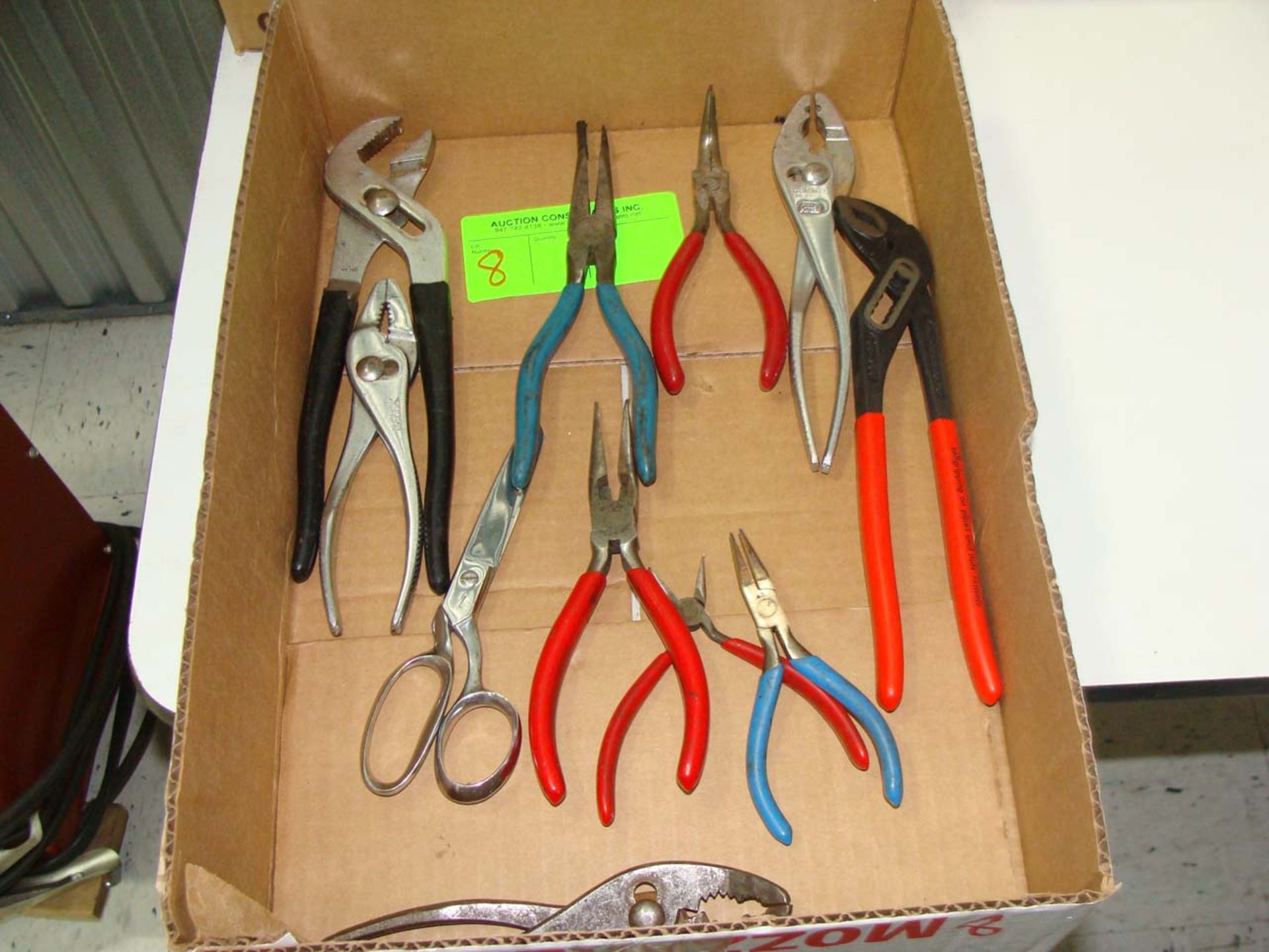 Pliers