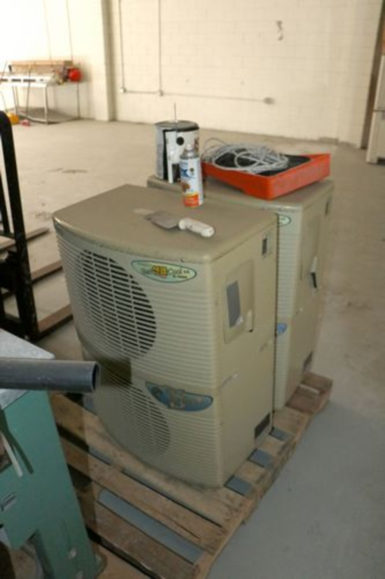 Seven Daeil Sun Cool Water Chillers, 4,800-7,200 KCal/Hour. One unit located in the outside - Image 2 of 3