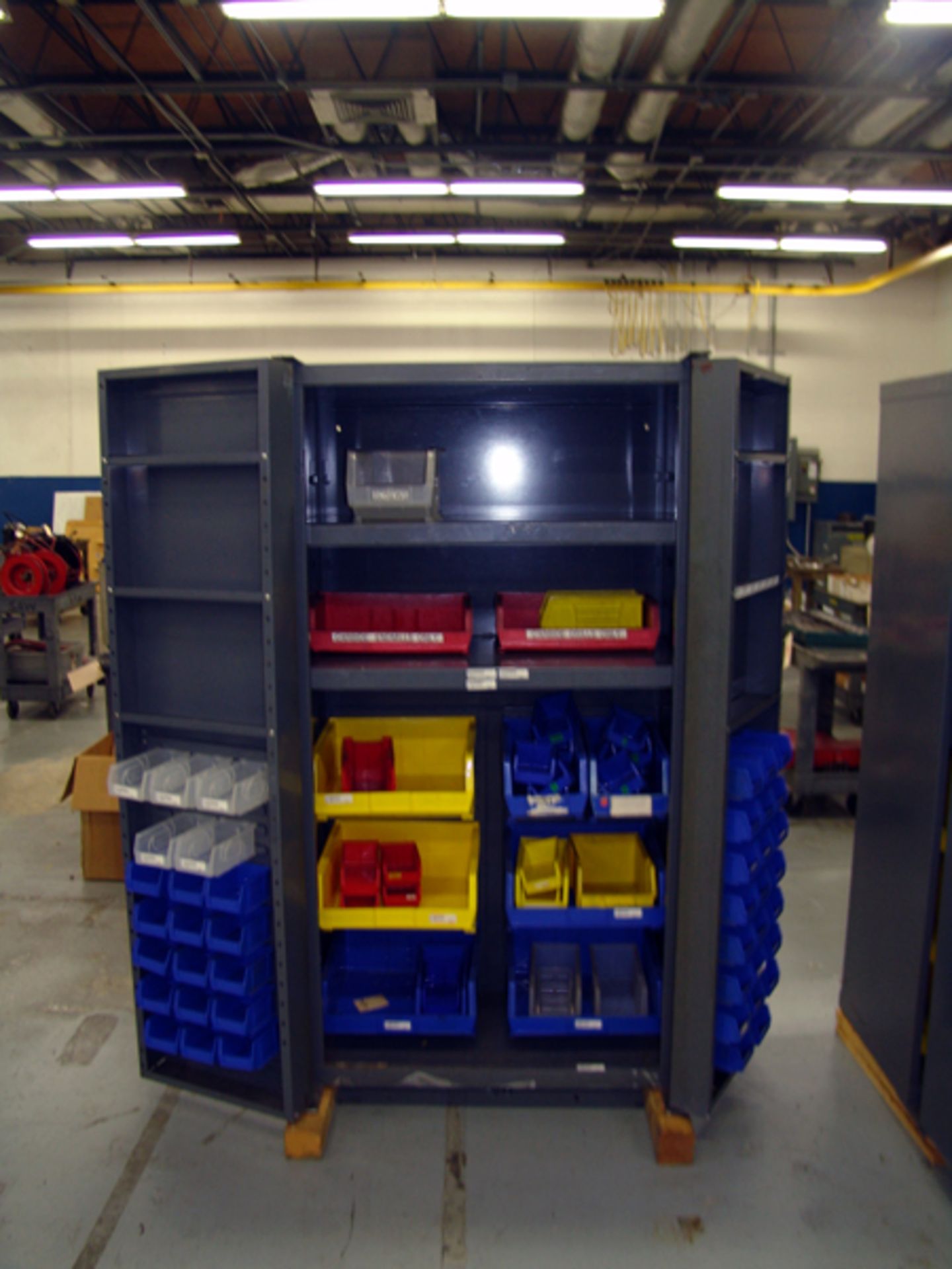 Heavy Duty Bin and Shelf Storage Cabinet w/Plastic Bins, 38" x 24" x 72 - Image 4 of 4