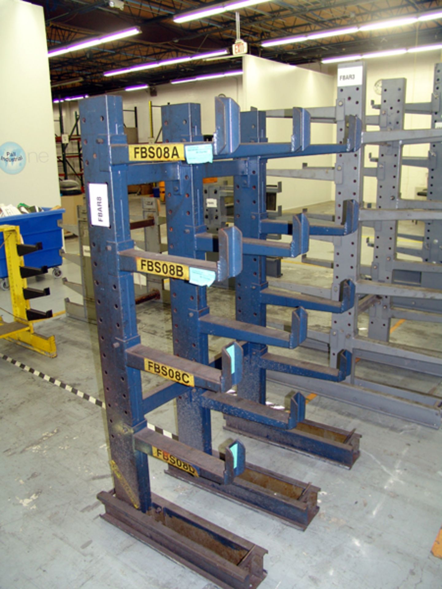 Cantilever Rack, Single Sided, 8 Support Arms, Arm Length: 24", 72" (H) - Image 3 of 3
