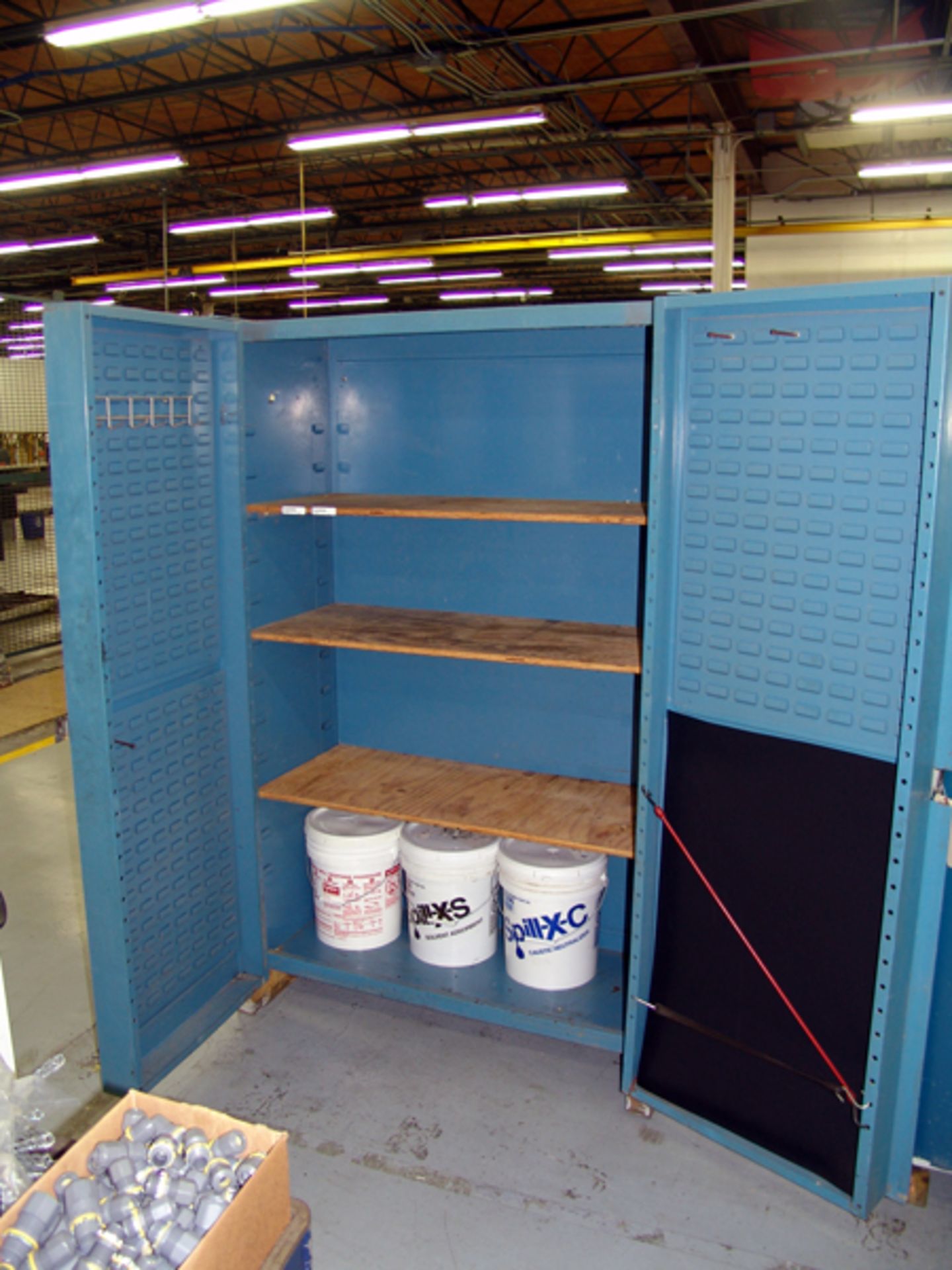 Heavy Duty Bin and Shelf Storage Cabinet, 48" x 24" x 72 - Image 4 of 4