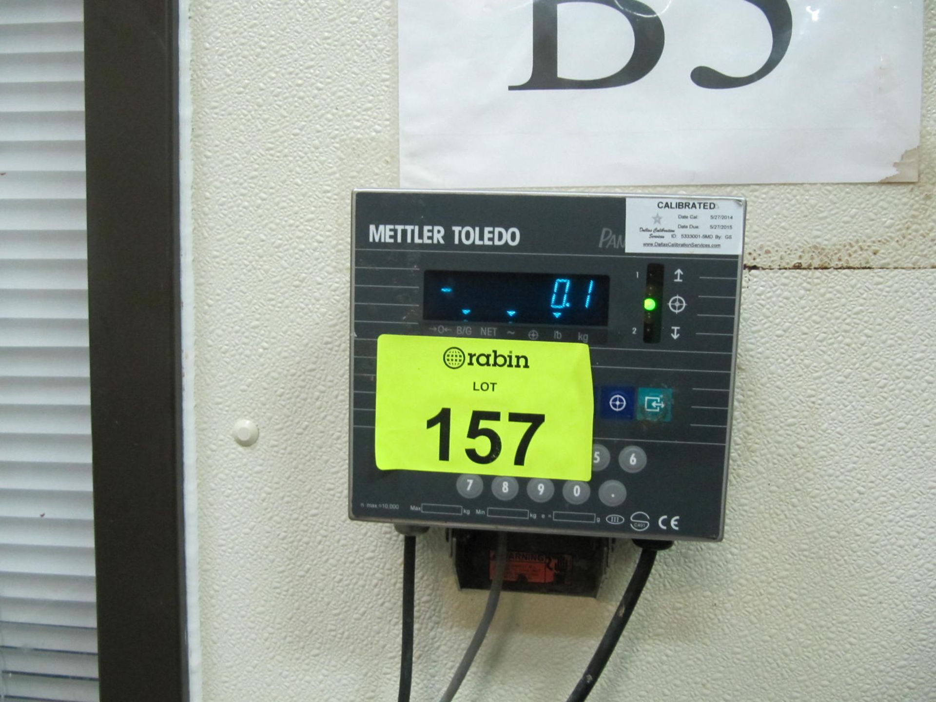 Mettler Toledo floor scale, 3' x 30" with Mettler Toledo digital readout