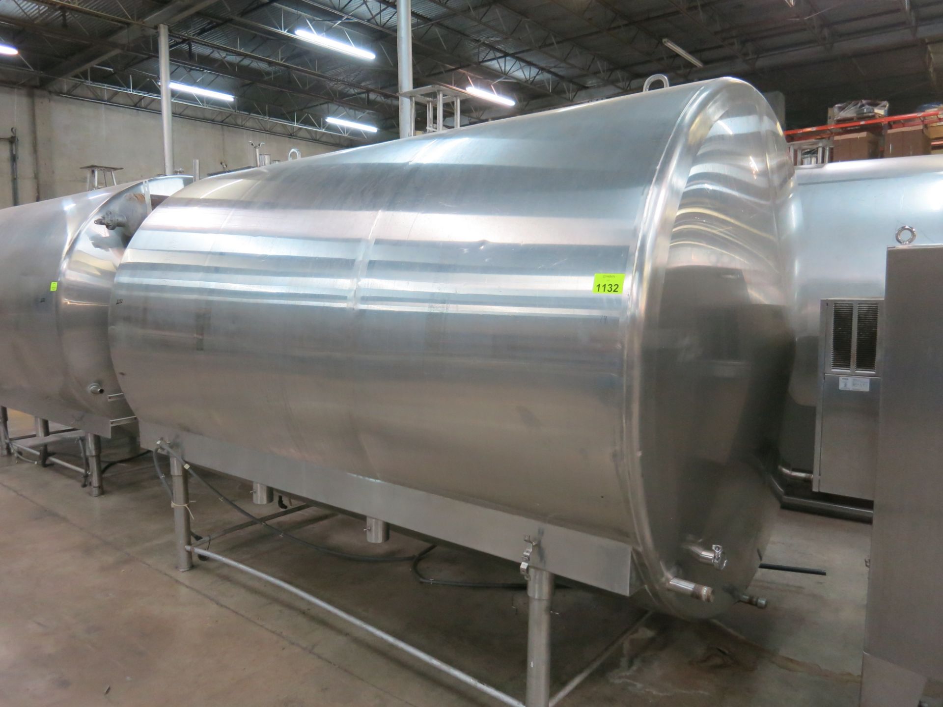 Mojonnier 2500 gallon horizontal stainless tank, cold wall insulated, 11 1/2" straight side, 89"