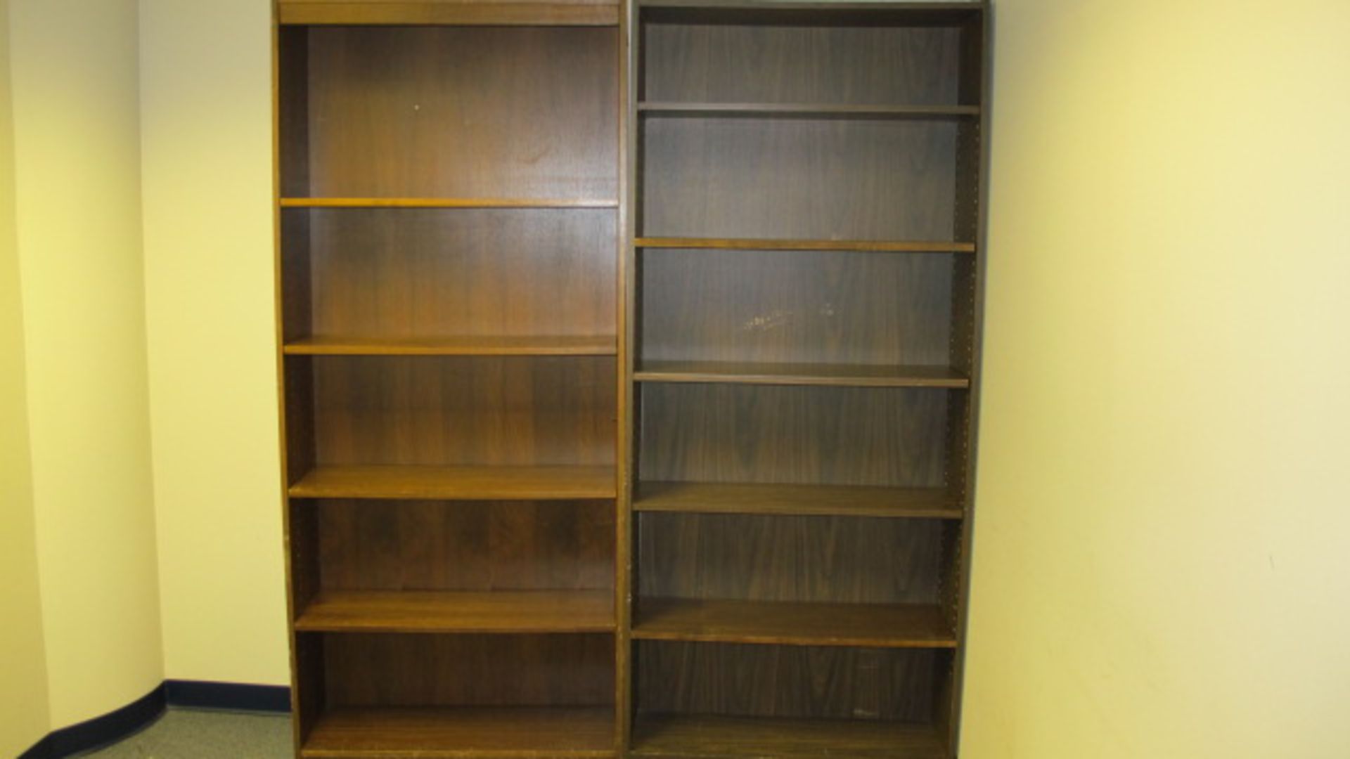 ROOM W/CONTENTS; DESK; WHITE BOARD; BOOK SHELF  (BUILDING 1; FLOOR 12) - Image 2 of 2