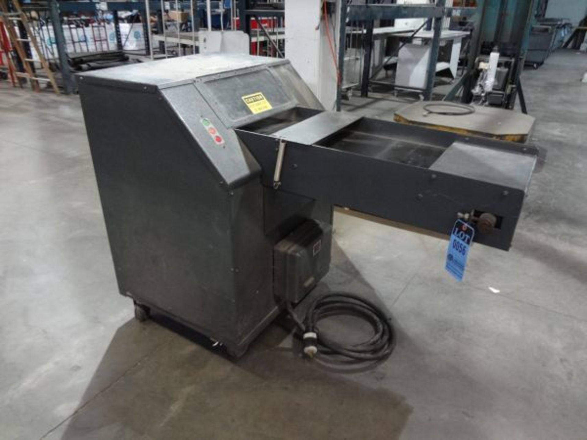 INDUSTRIAL SHREADDER AND CUTTING CO. MODEL SUPERIOR SHREDDER