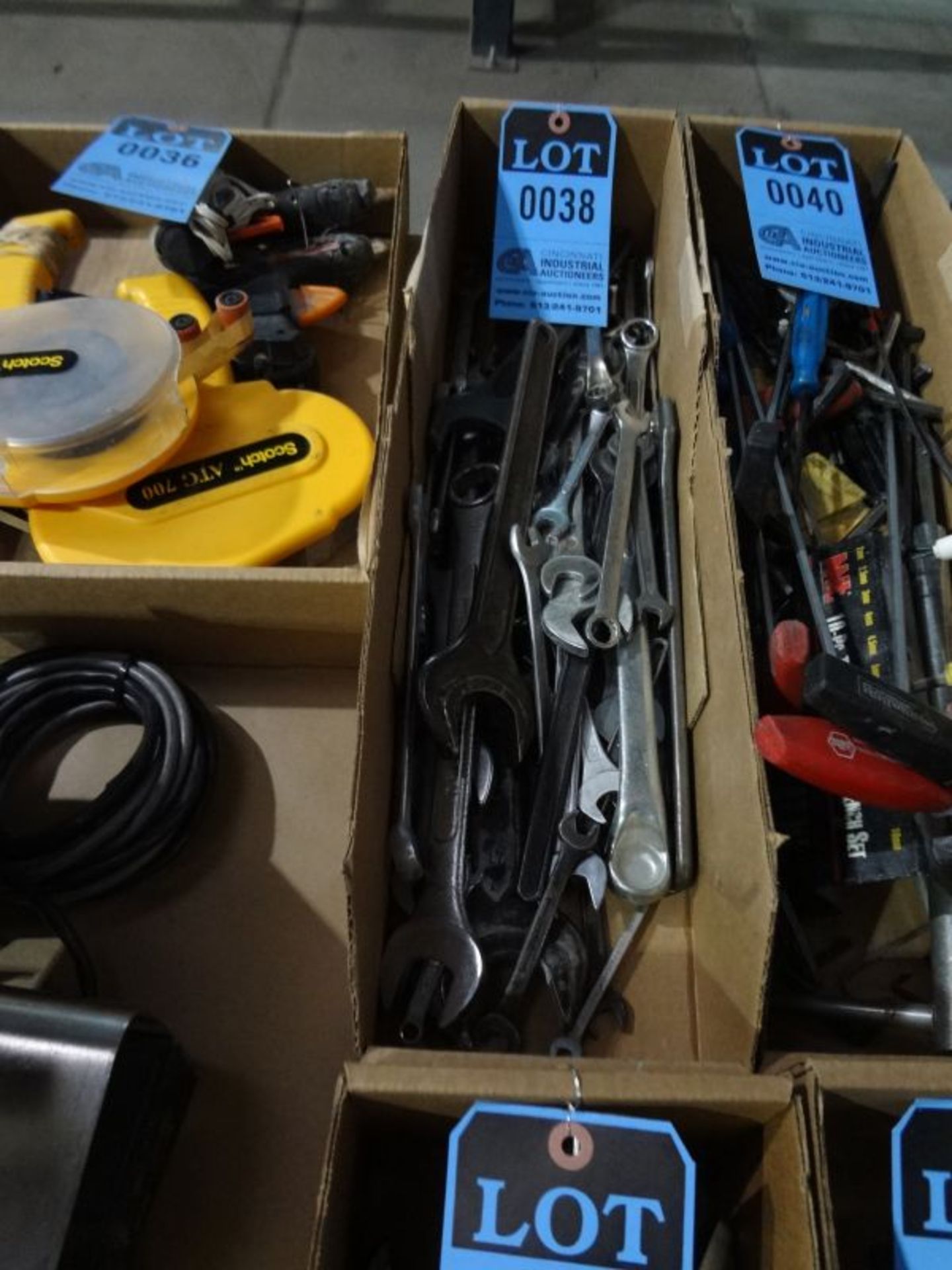 (LOT) WRENCHES