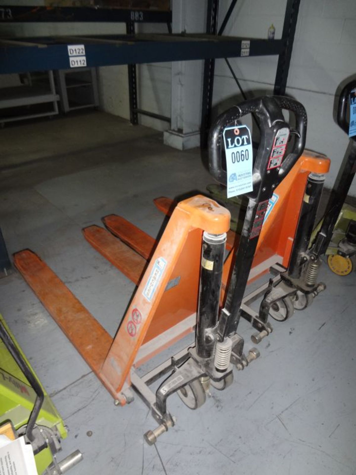 2,200 LB. HERCULES SCISSOR TYPE PNEUMATIC PALLET TRUCK