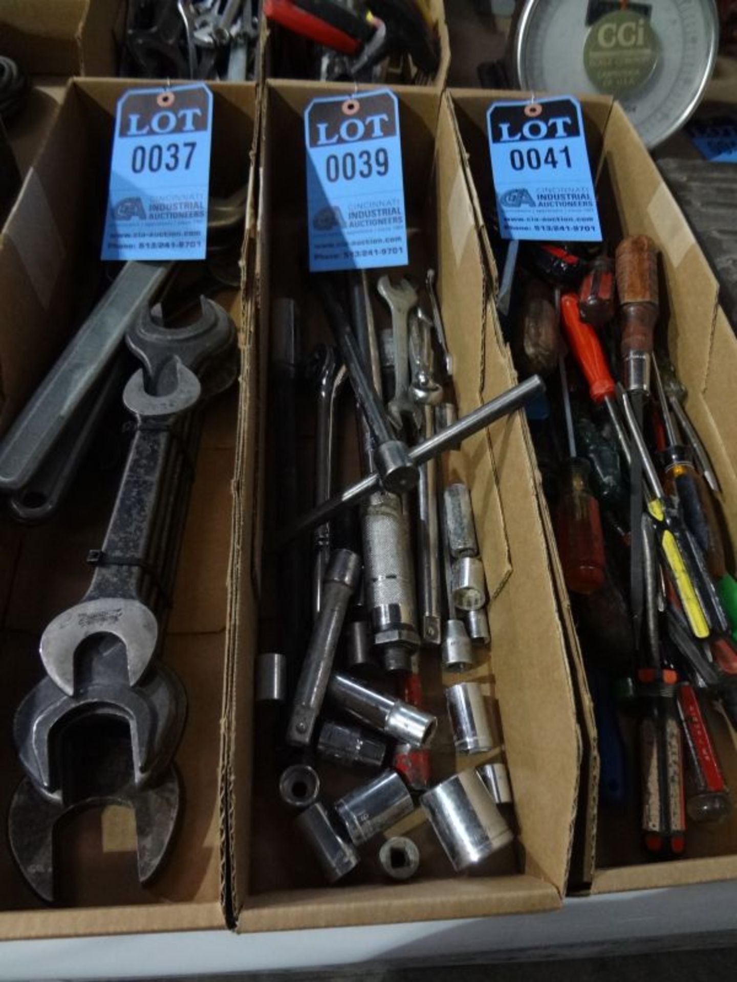 (LOT) SOCKET WRENCHES