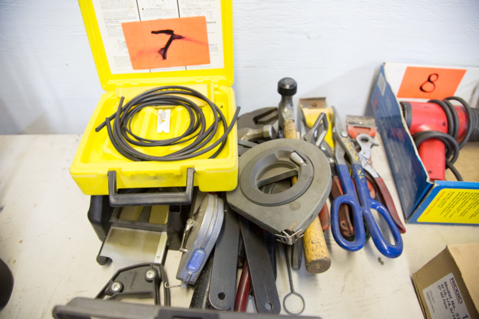 LOT OF ASSORTED TOOLS