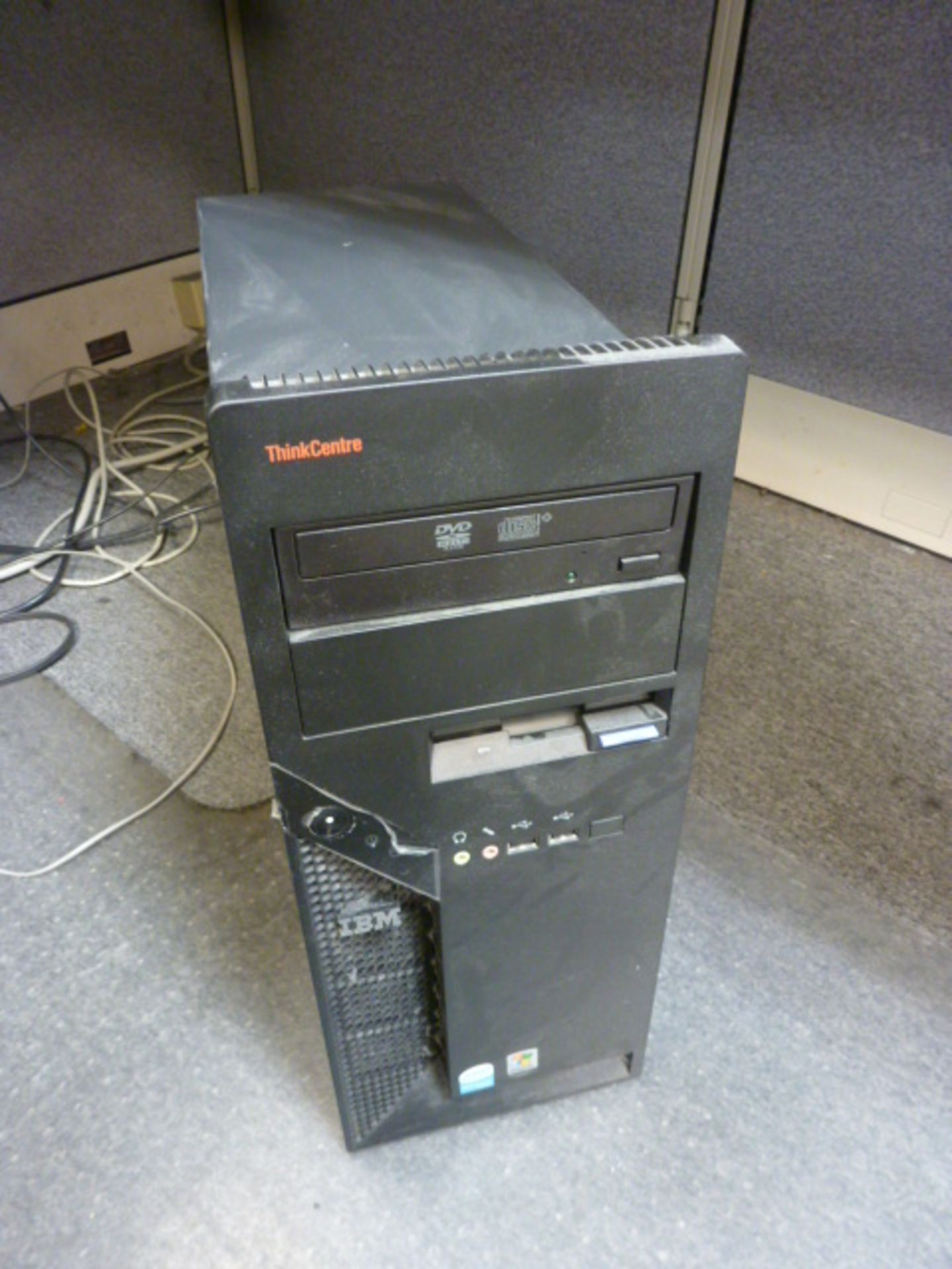 IBM ThinkCentre Desktop Computer, Monitor & Keyboard (System) - Image 2 of 2