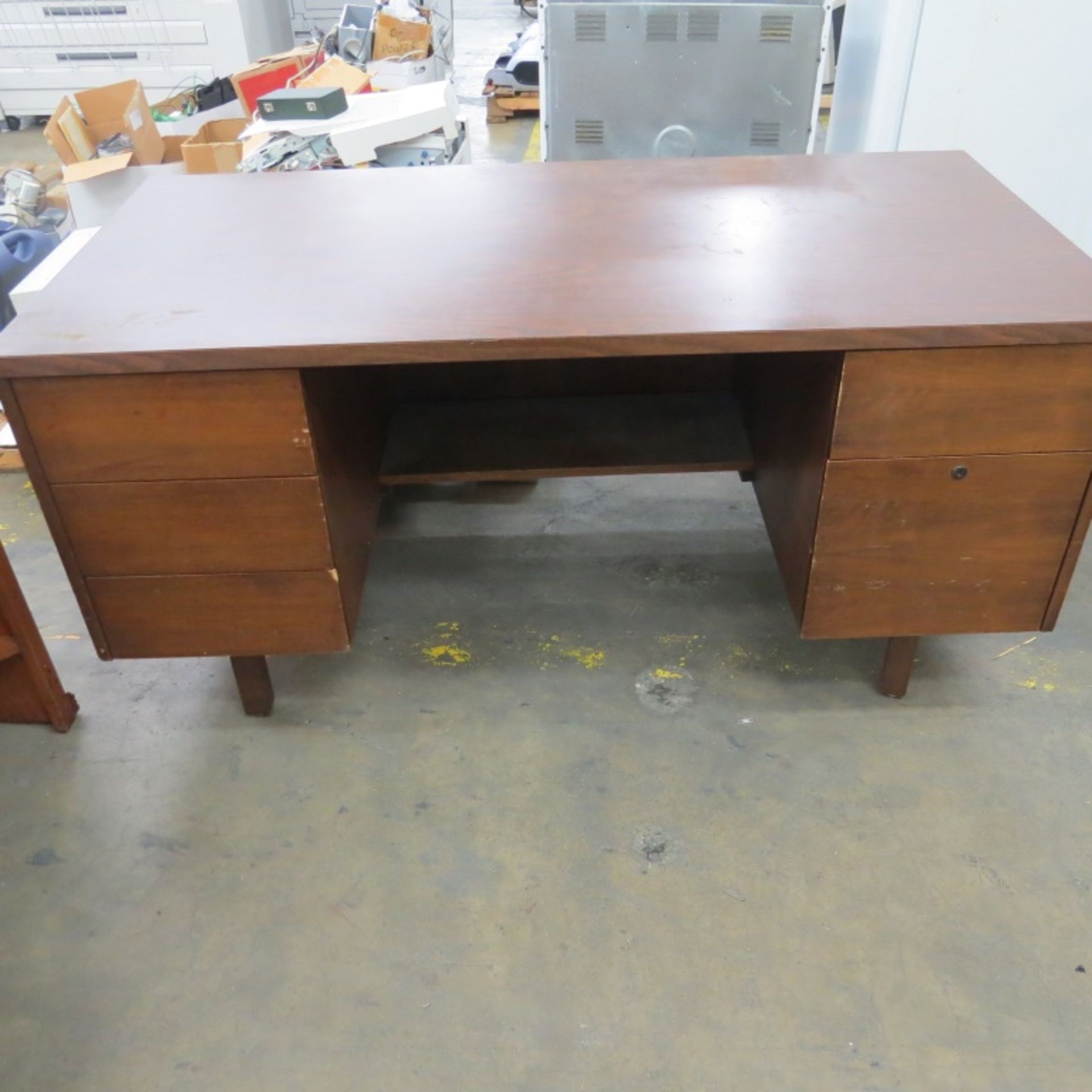 Desks- - Image 2 of 5