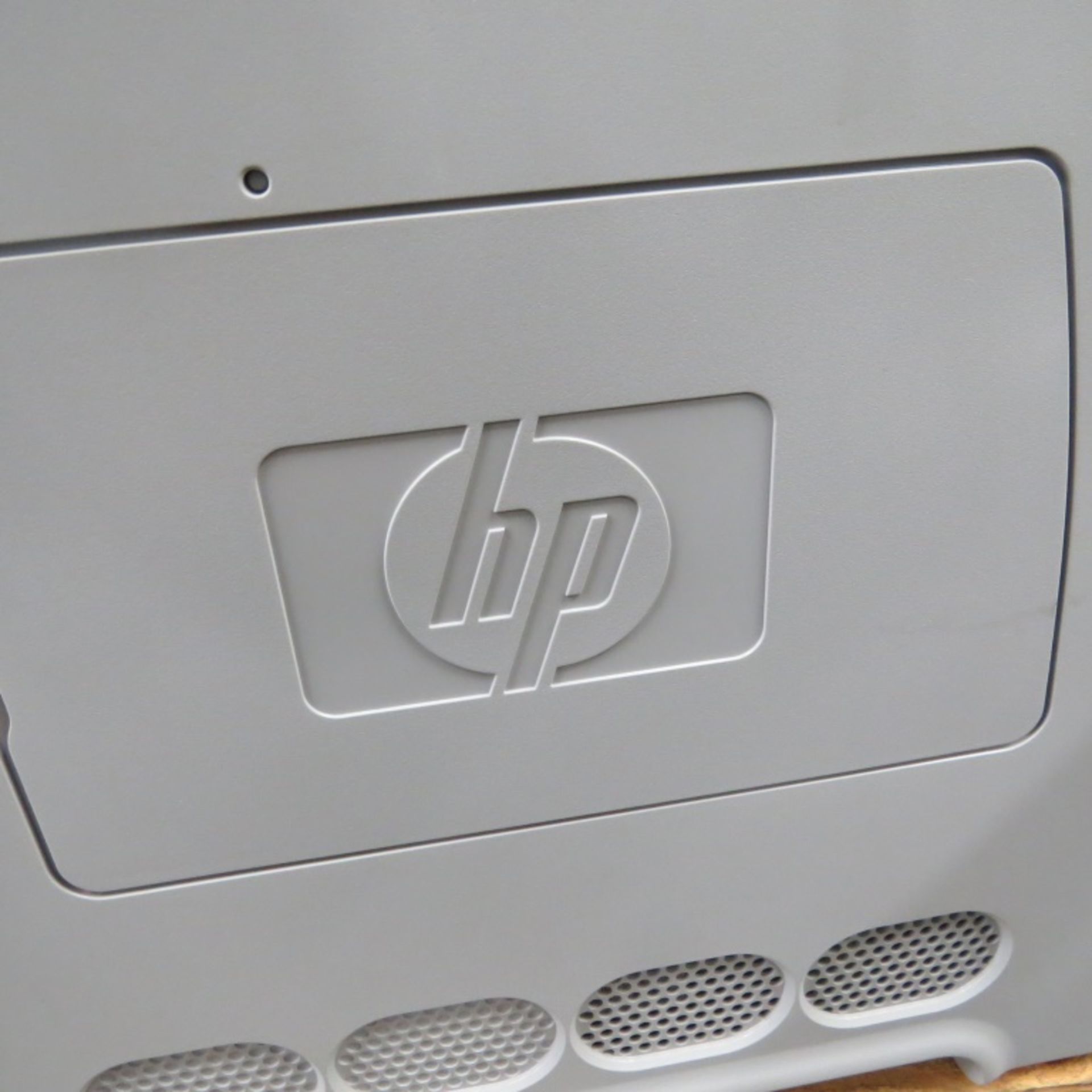 HP Color Laserjet 3700n - Image 3 of 5