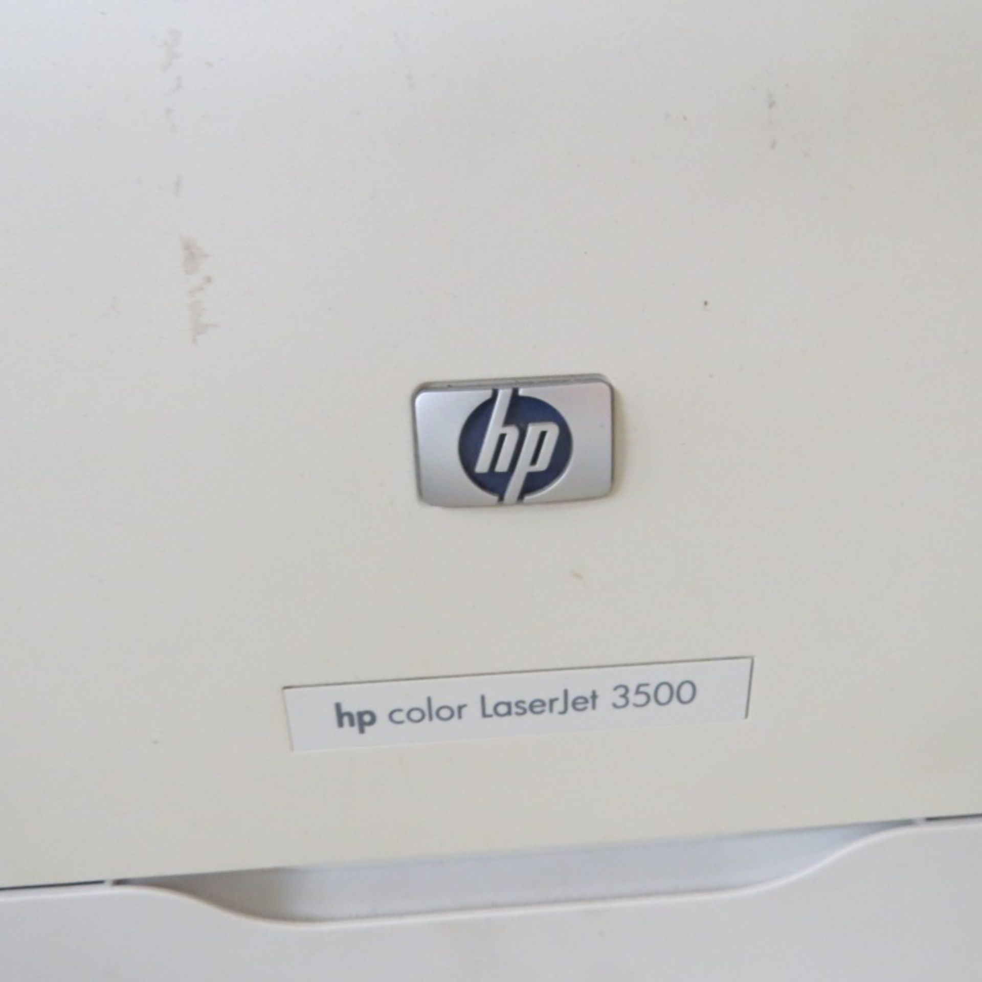 HP Color Laserjet 3700n - Image 2 of 5