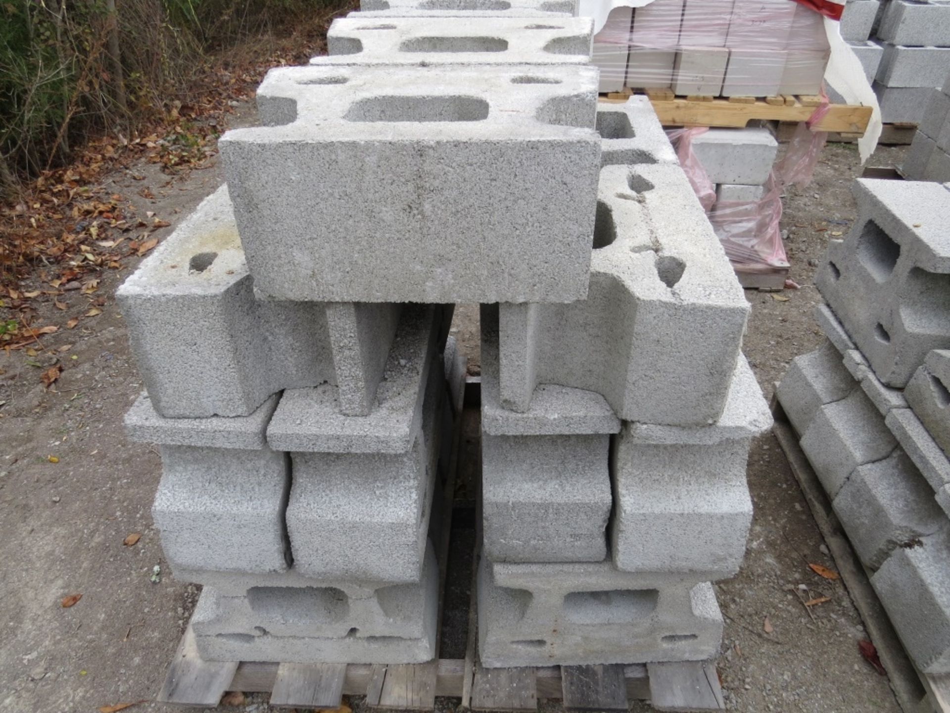 (qty -5) Pallets of Retaing Wall Block, 18"  wide face, 8" tall, 1' Deep, Approx (80)  Total Blocks, - Image 8 of 11