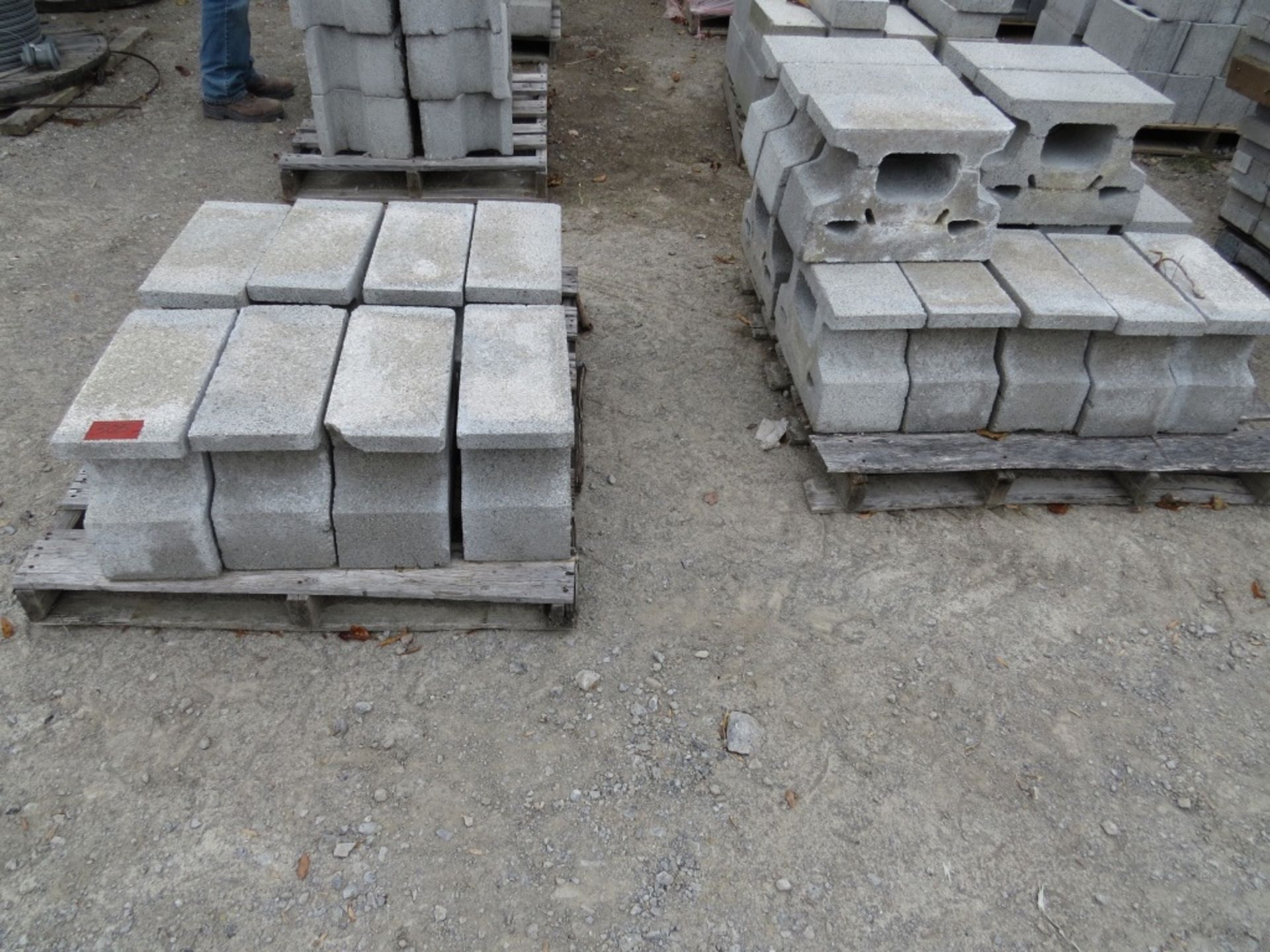 (qty -5) Pallets of Retaing Wall Block, 18"  wide face, 8" tall, 1' Deep, Approx (80)  Total Blocks, - Image 2 of 11