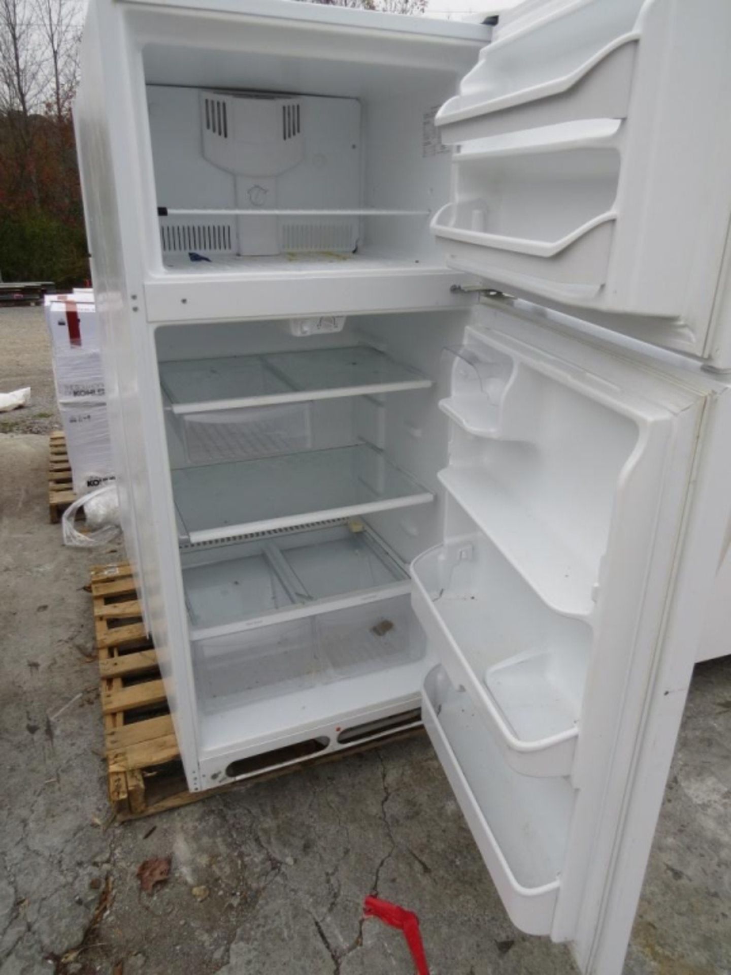 Frigidaire Refrigerator- - Image 3 of 4