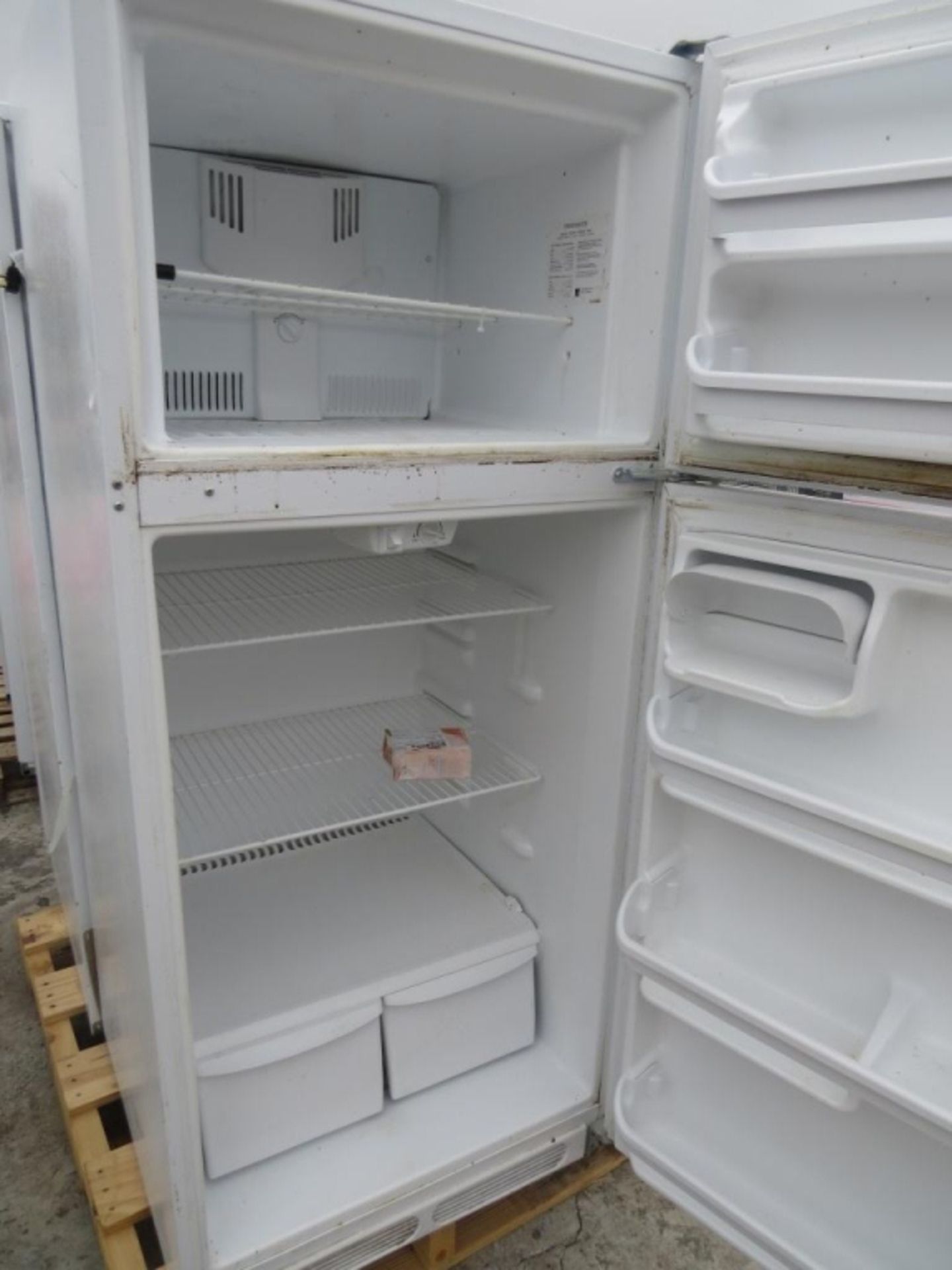 Frigidaire Refrigerator- - Image 3 of 5