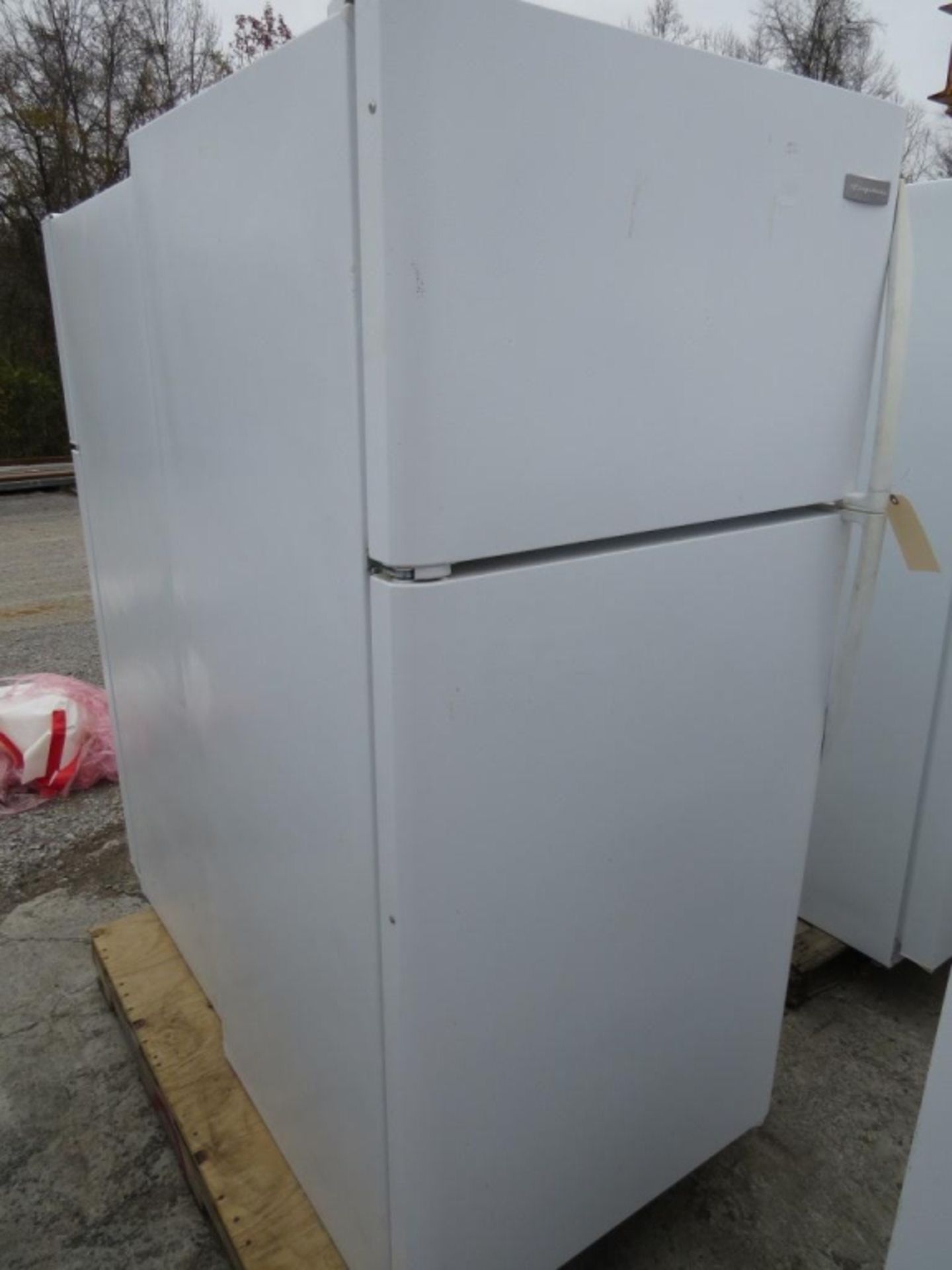 Frigidaire Refrigerator-