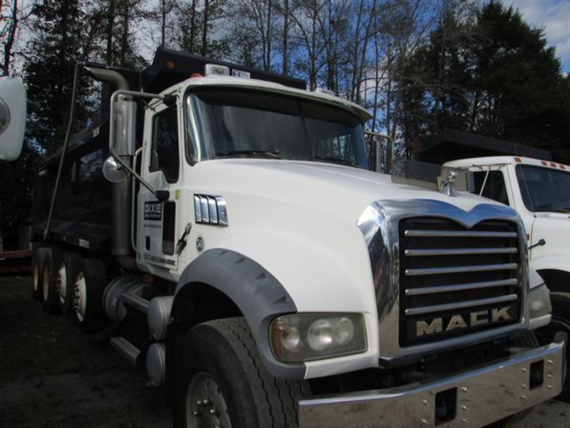 2008 Mack Granite quad axle dump. auto trans Godwin steel U bottom dump, model GU713 370 at 2000 rpm