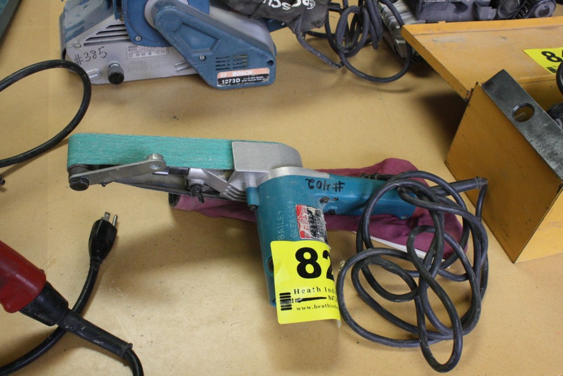 MAKITA MODEL 9030 BELT SANDER