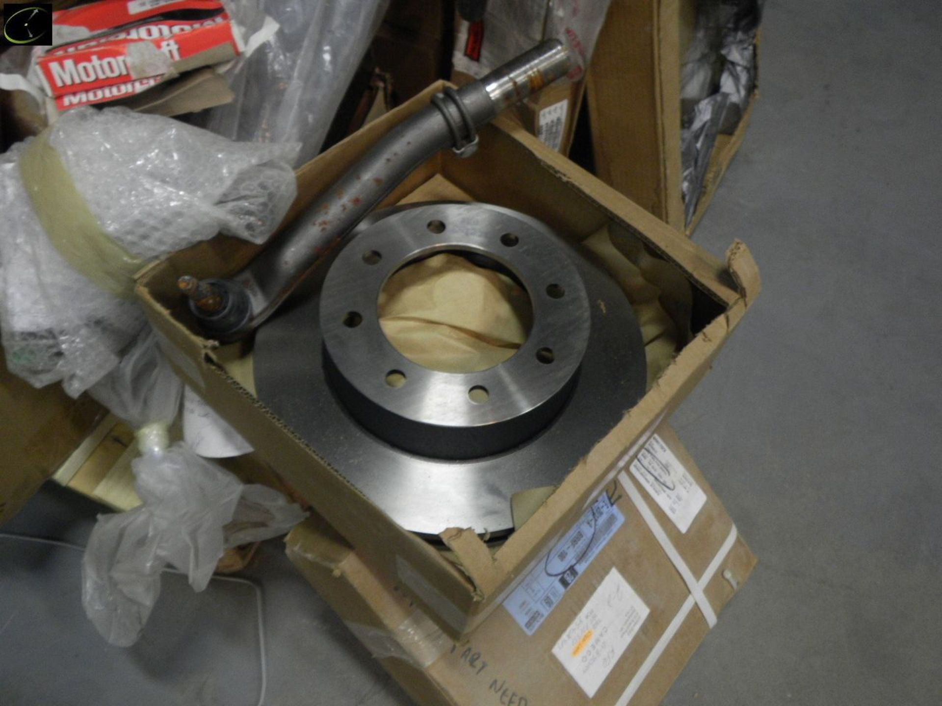 Pallet Of Late Model UNUSED FORD Truck Parts, Filters, Starter, Disc Brake Drum, Windshield Wiper - Image 4 of 6