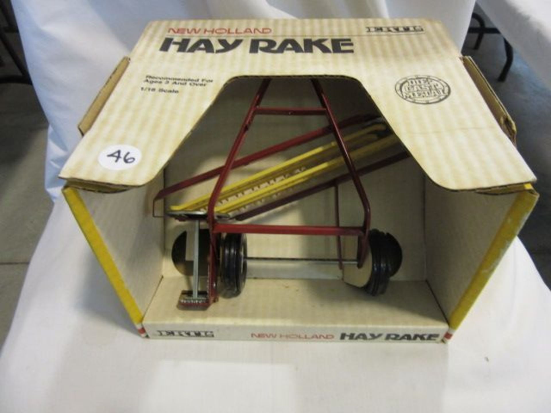 Ertl New Holland Hay Rake, NIB, 1:16 Scale