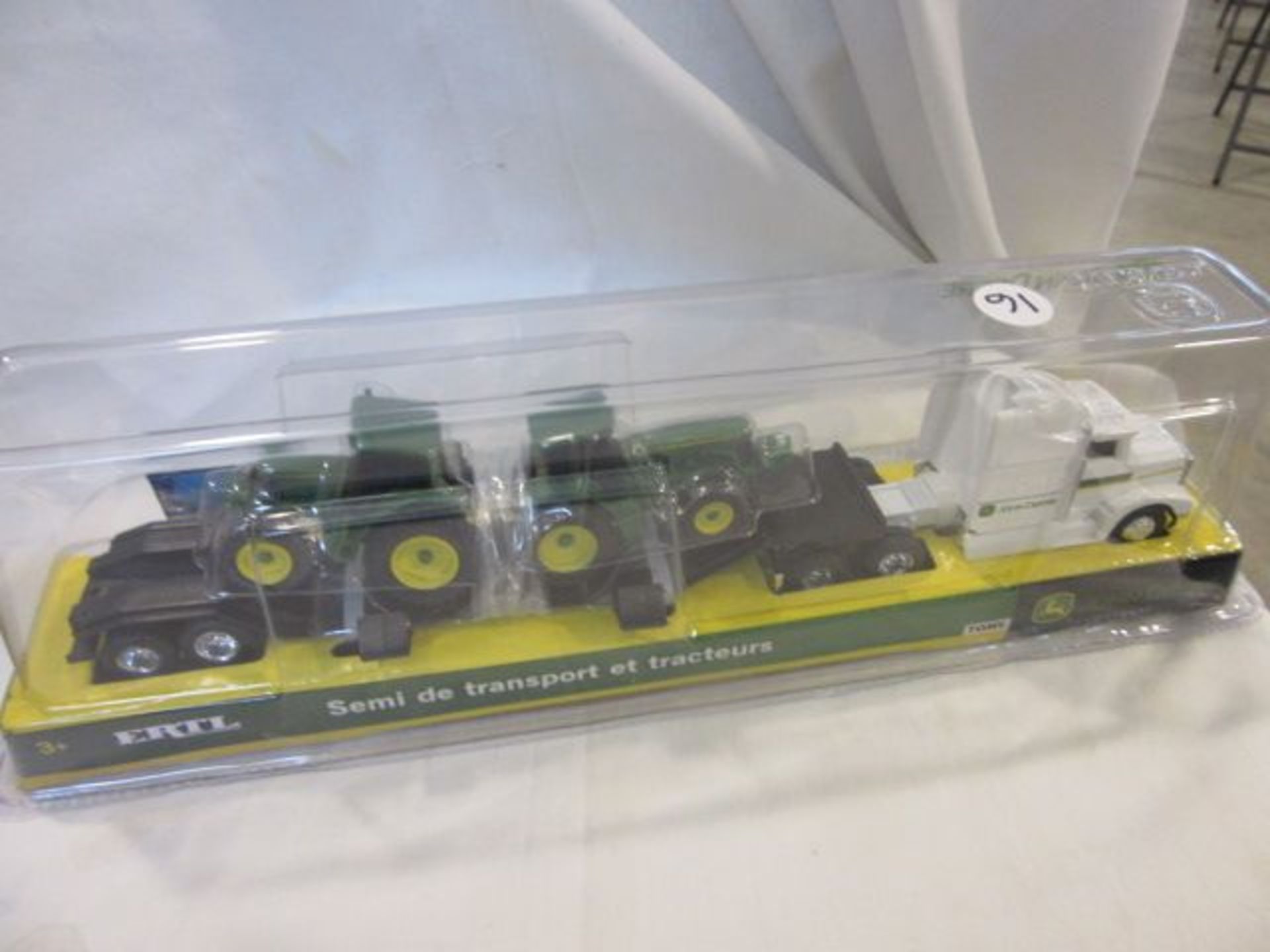 Ertl John Deere Tractor Trailer with 2 John Deere 4WD Tractors, NIB