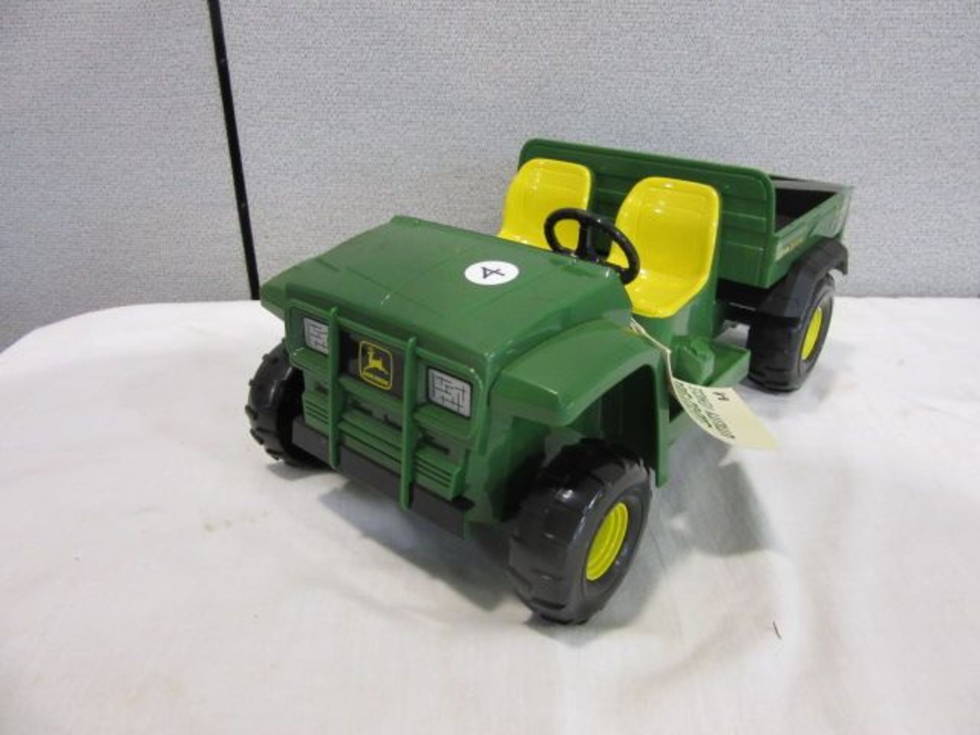 RC2 Brands Ertl John Deere Gator 4x2 Utility Vehicle, New, 1:8 Scale