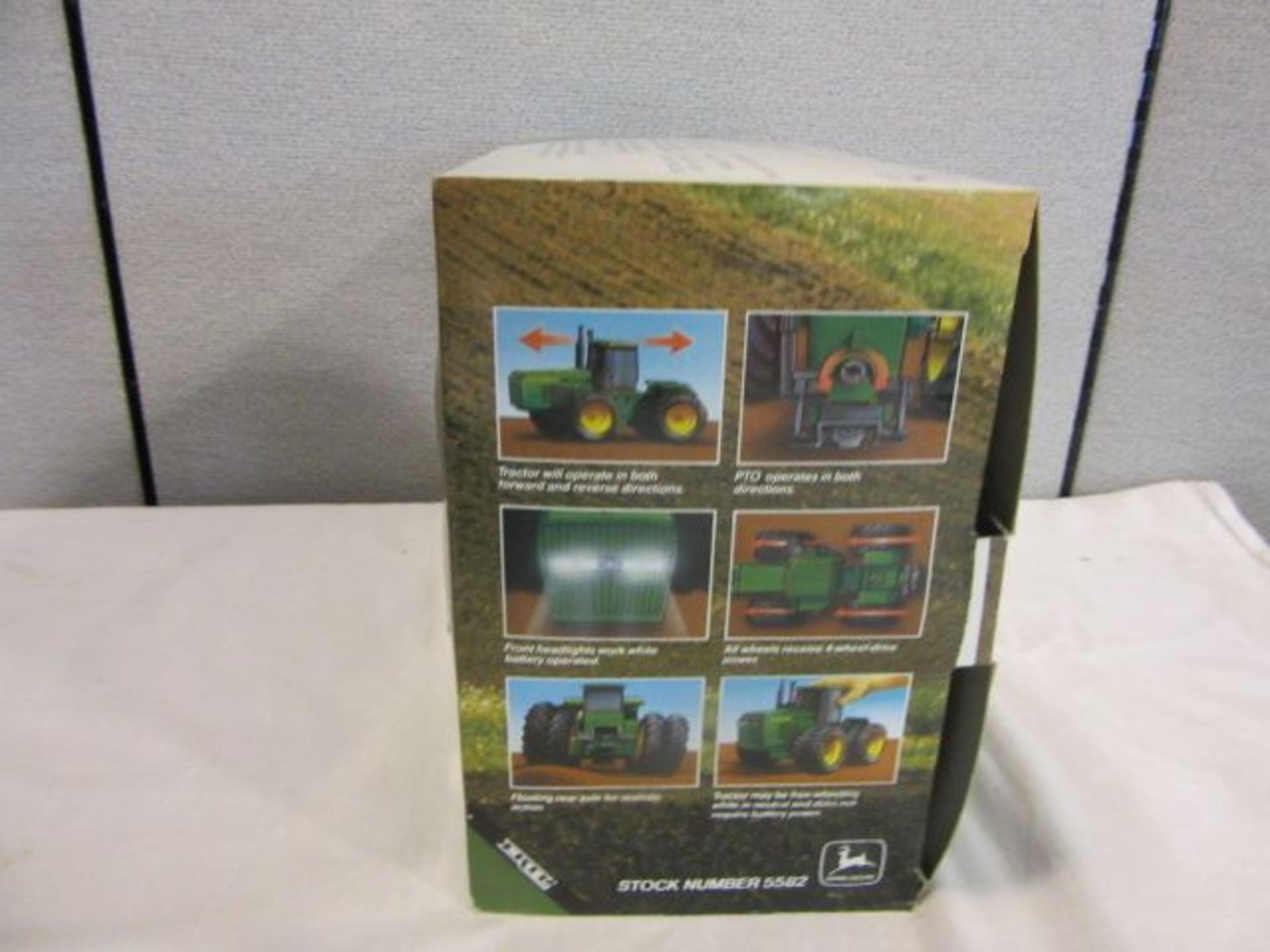 Ertl John Deere 8960 4WD Tractor, w/Enclosed Cab, Dual Front & Rear Wheels, Battery Operated, NIB, - Image 5 of 9