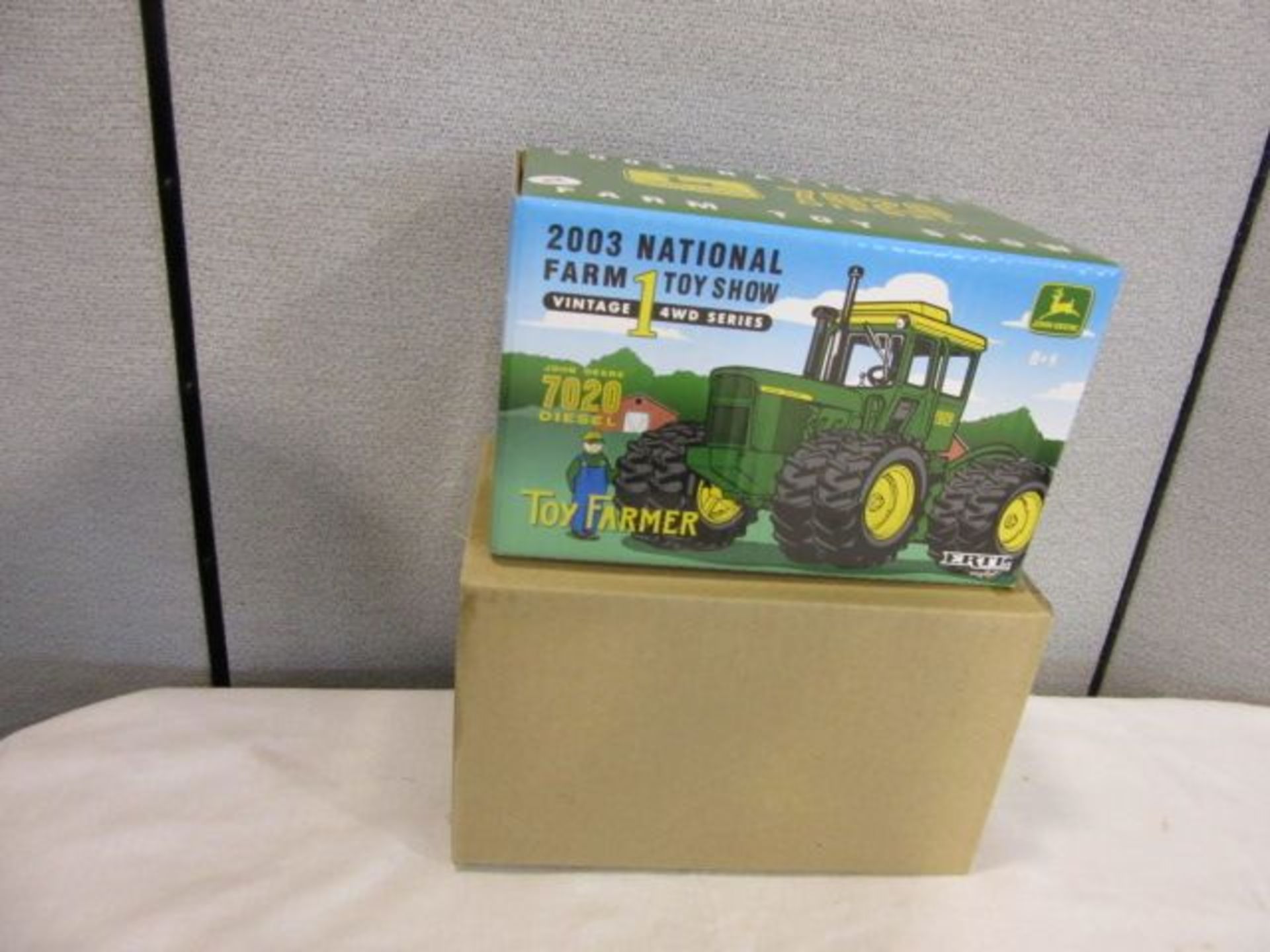 RC2 Brands Ertl Britains Toy Farmer 2003 National Farm Toy Show Vintage 4WD Series 1 John Deere 7020 - Image 6 of 14