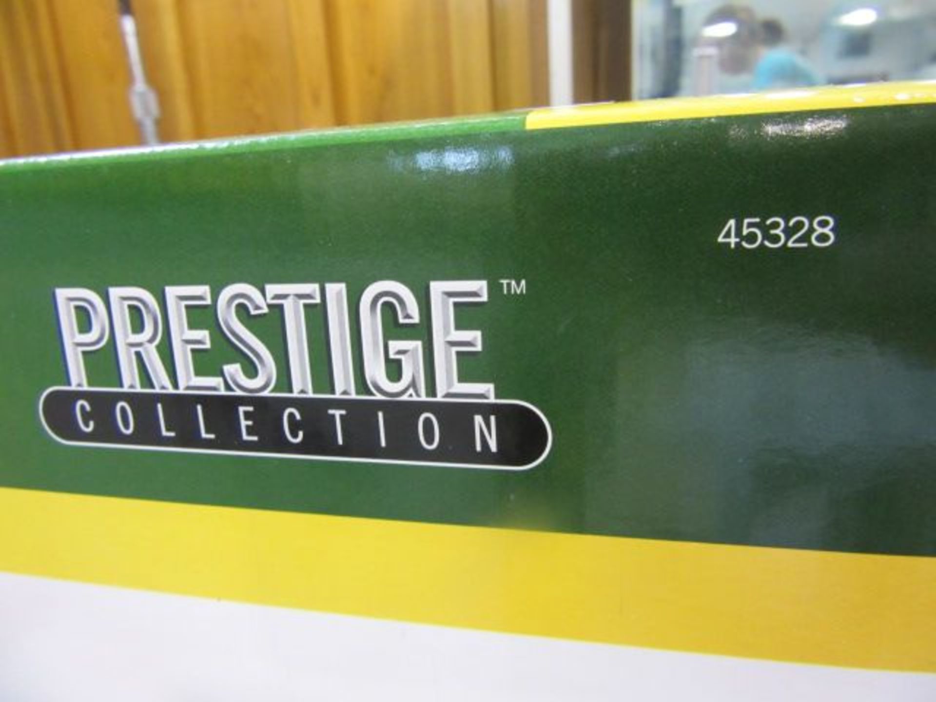 Ertl Prestige Collection John Deere 7280R 4WD Tractor w/Enclosed Cab, Dual Rear Wheels, NIB, 1:16 - Image 6 of 6