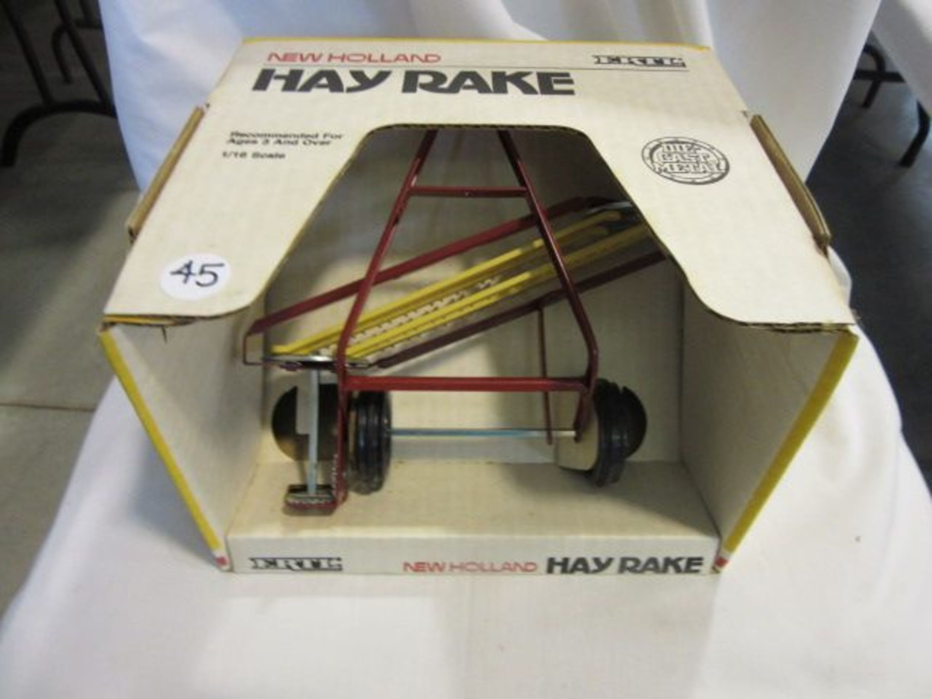 Ertl New Holland Hay Rake, NIB, 1:16 Scale