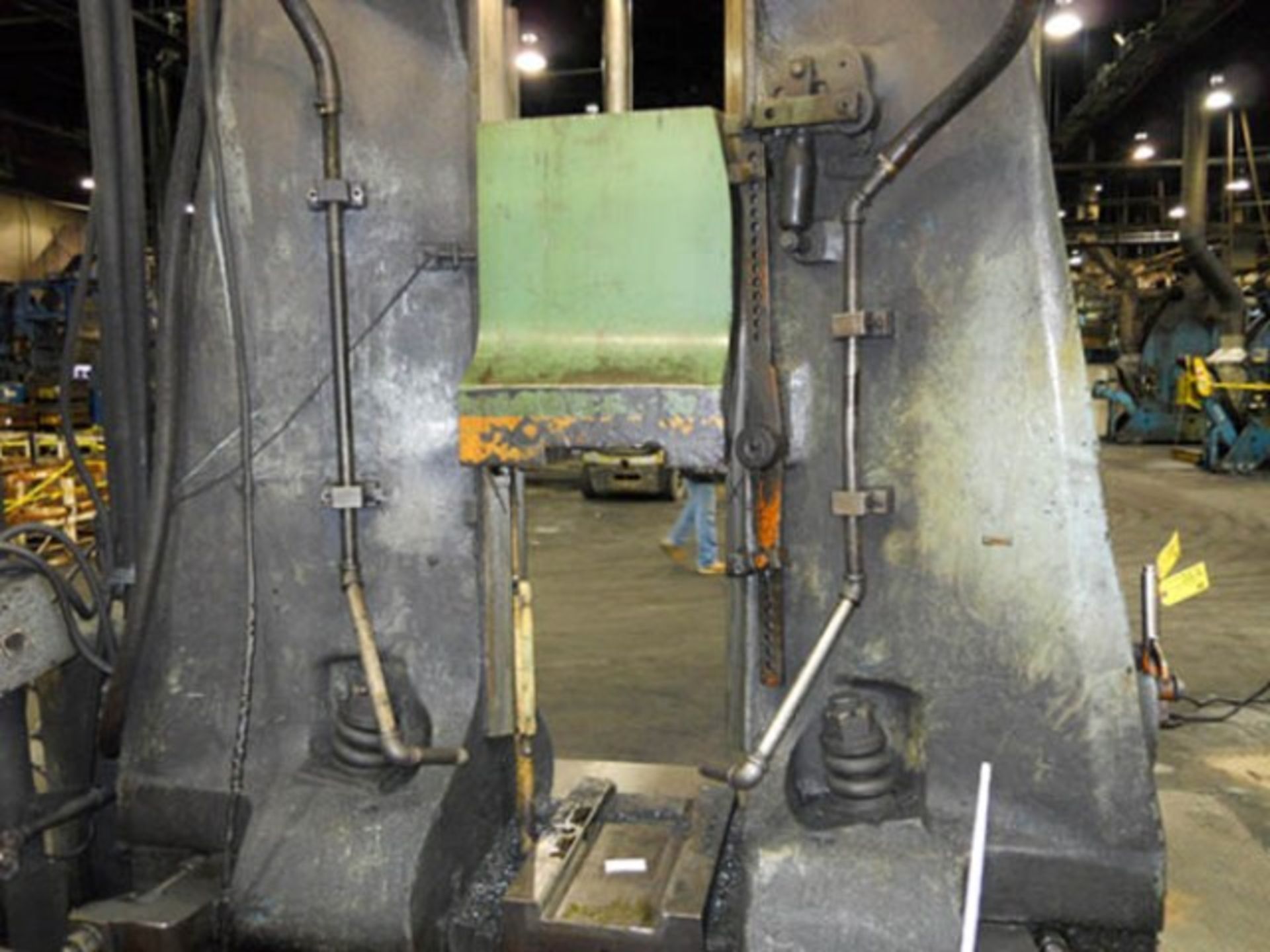 2000LBS CHAMBERSBURG/CECO DROP HAMMER, 2000LBS CAPACITY, 48'' STROKE, 22.5'' LR X 20'' FB RAM - Image 3 of 4