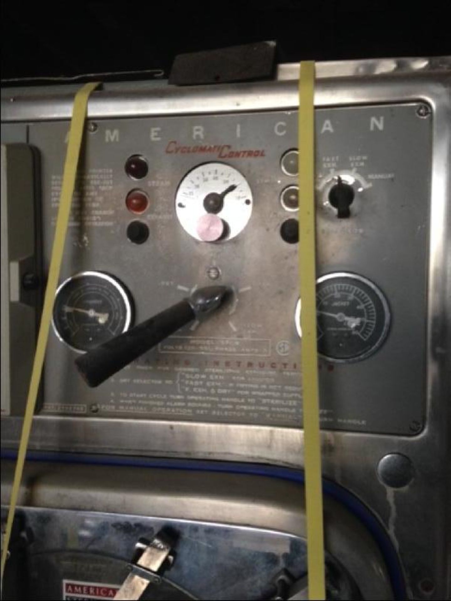 American Sterilizer, MD: 57CR, Type QLS-1624-CQ, S/N 262089, 120 V, Single Phase, 5 AMP, 50-80 LBS - Image 7 of 8