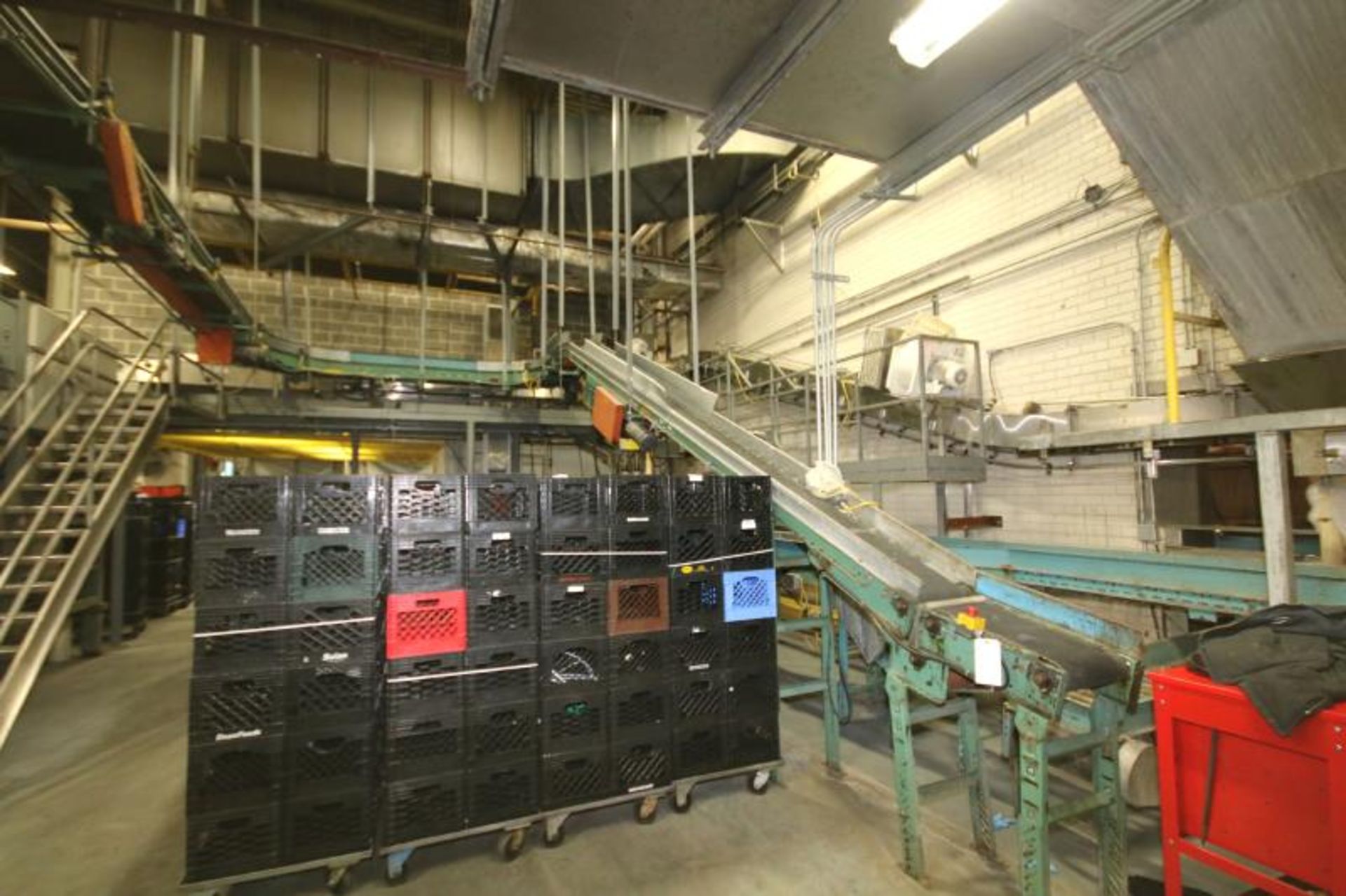 Aprox. 100 ft. Roach / Brano Case Conveyor
System, Power Roller & Belt Type with Straight - Image 4 of 6