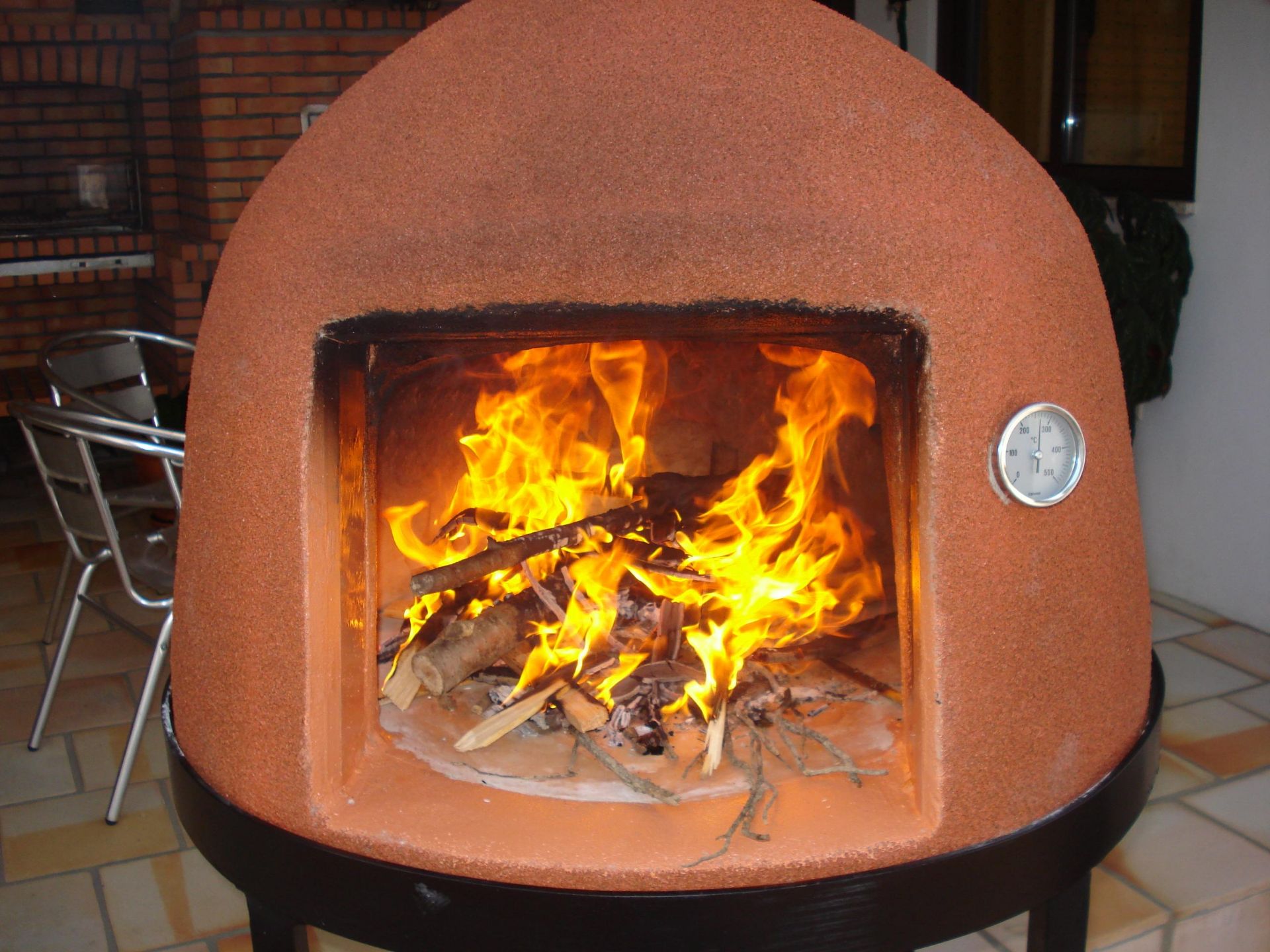 Beehive Wood Fired Pizza Oven, Insulated Construction, 27.5" Interior diameter, 35" Exterior - Image 3 of 7