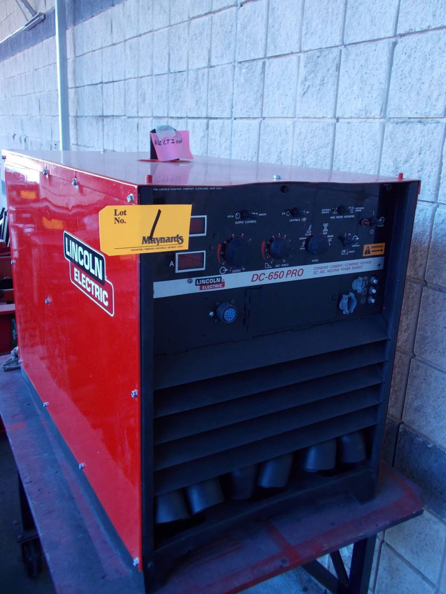 2005 Lincoln Electric LK1410 DC650 cc/cv electric welder