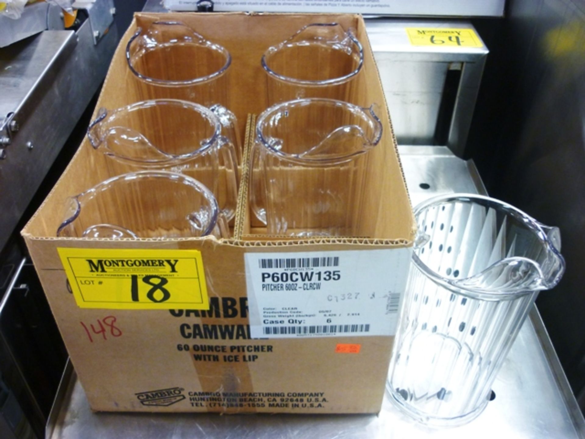 L/O (NEW)CAMBRO CLEAR PITCHERS 60 OZ W/ICE LIPS