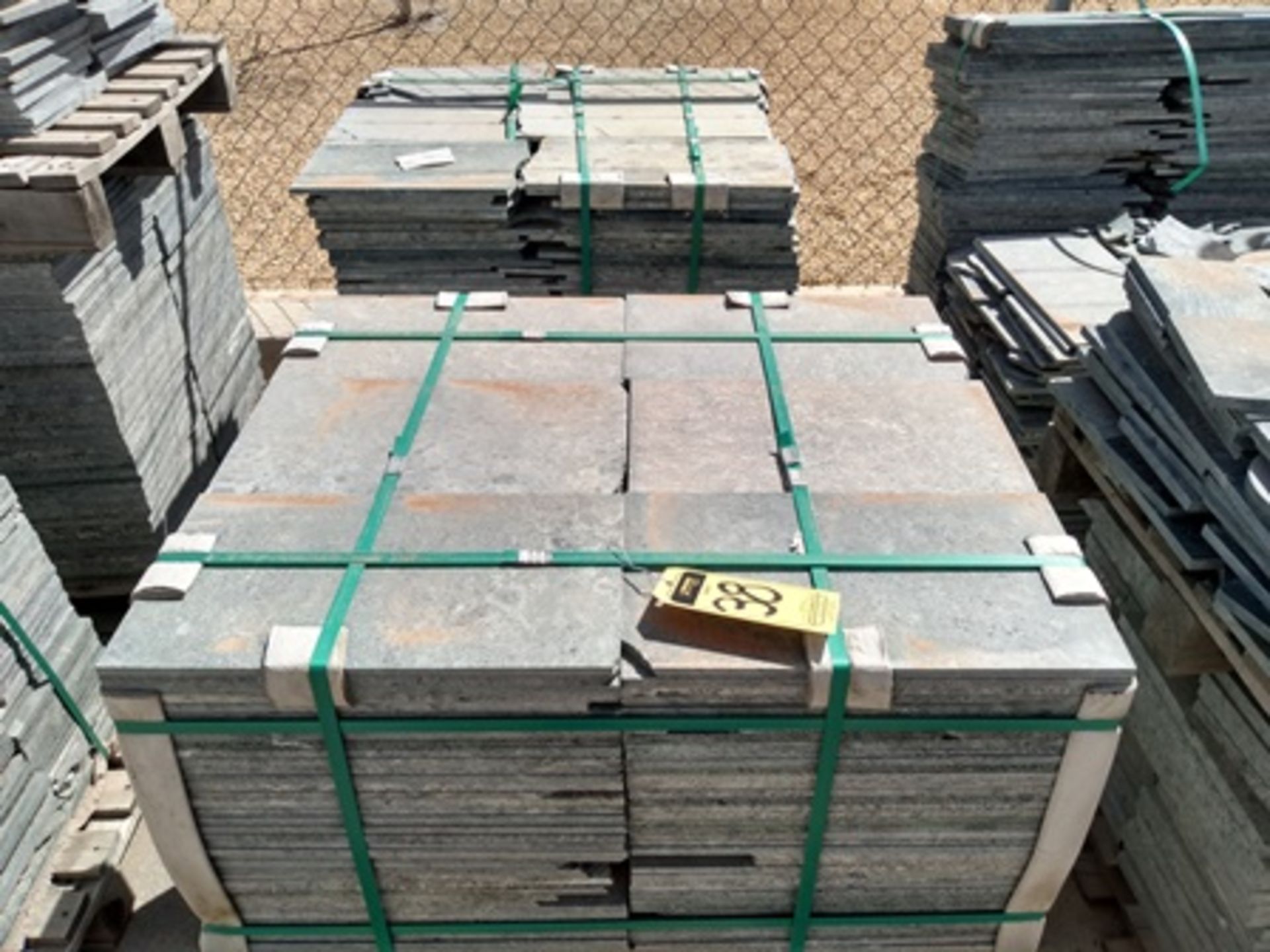 16 pallets of raw material; brazilian esteatita stone in different sizes of lenght and thikness.