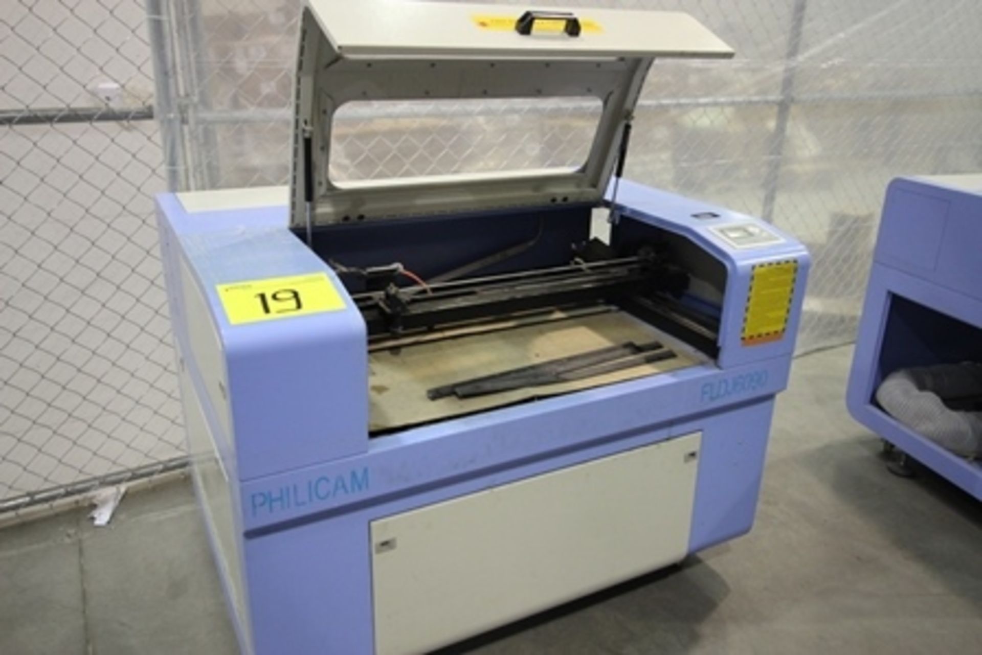 Phillican CO2 laser engraver and cutting machine, model 6090. Laser power: 80w, 2Kw. - Image 6 of 18