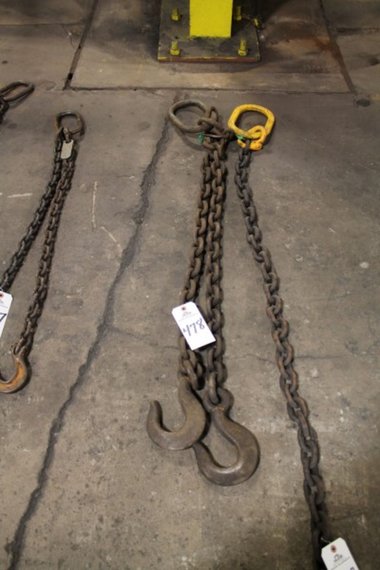 Double Hook Lifting Chain - Image 2 of 2